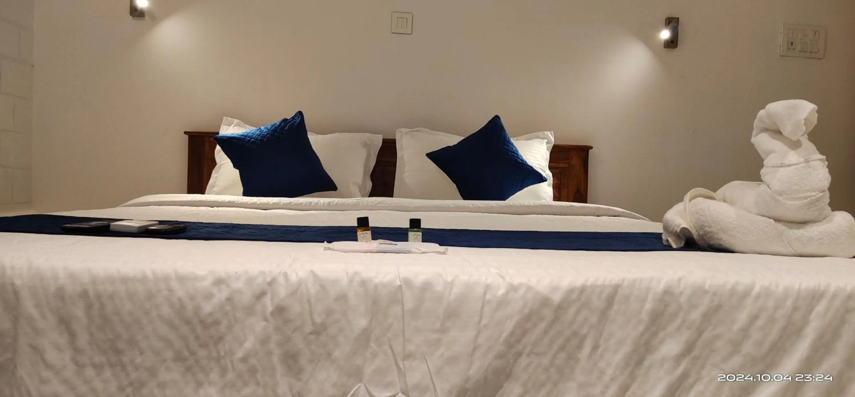 Deluxe Triple Room in SriKrishna Paradise