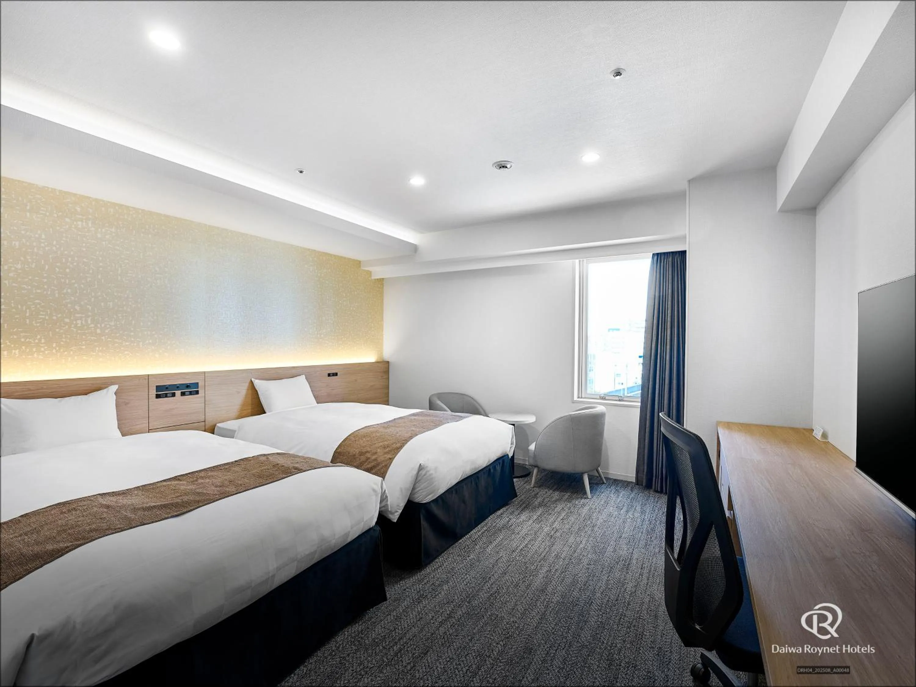 Standard Twin Room - Non-Smoking in Daiwa Roynet Hotel Hamamatsu