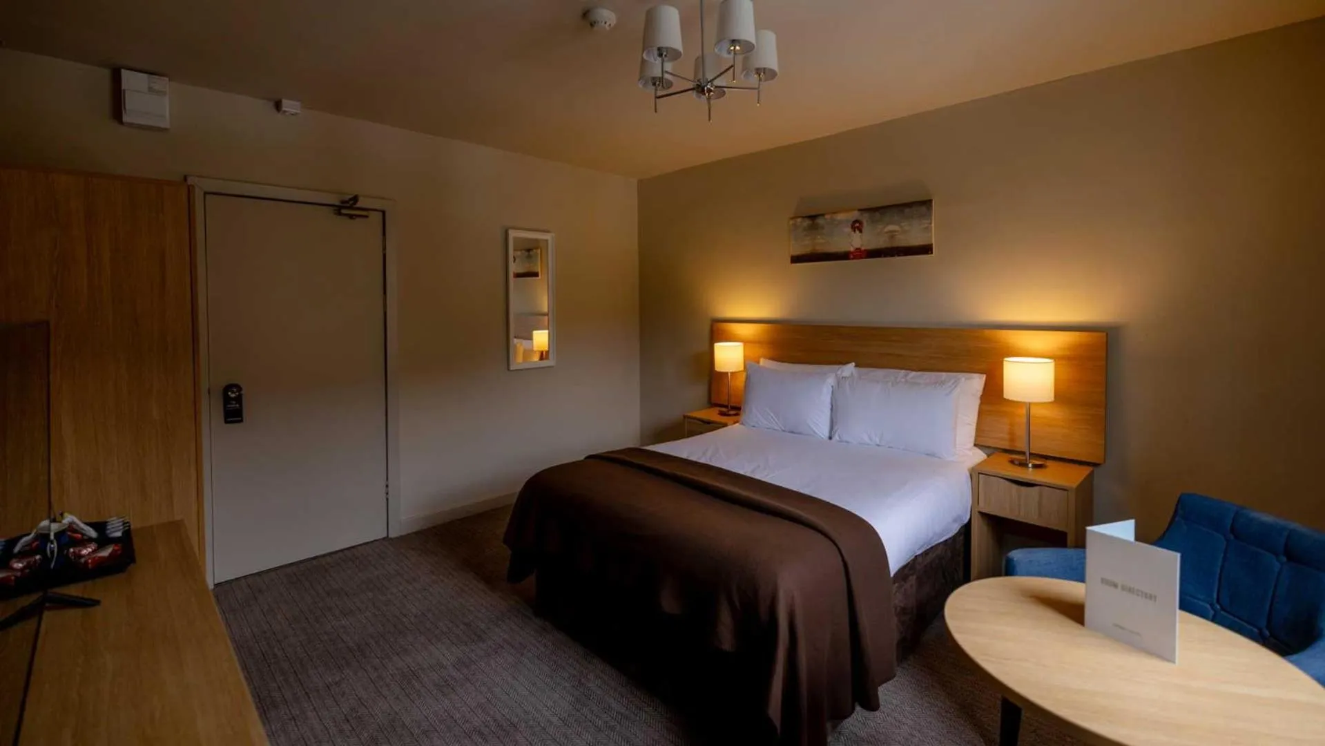 Double Room with Lake View in The Tarbet Hotel