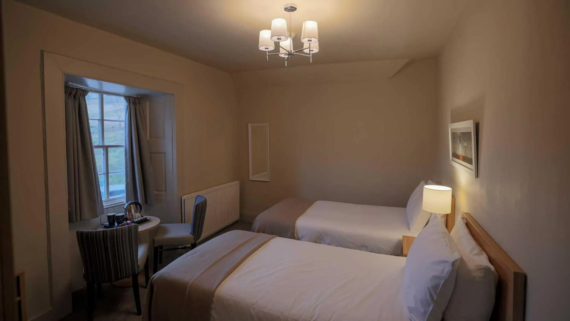 Twin Room in The Tarbet Hotel