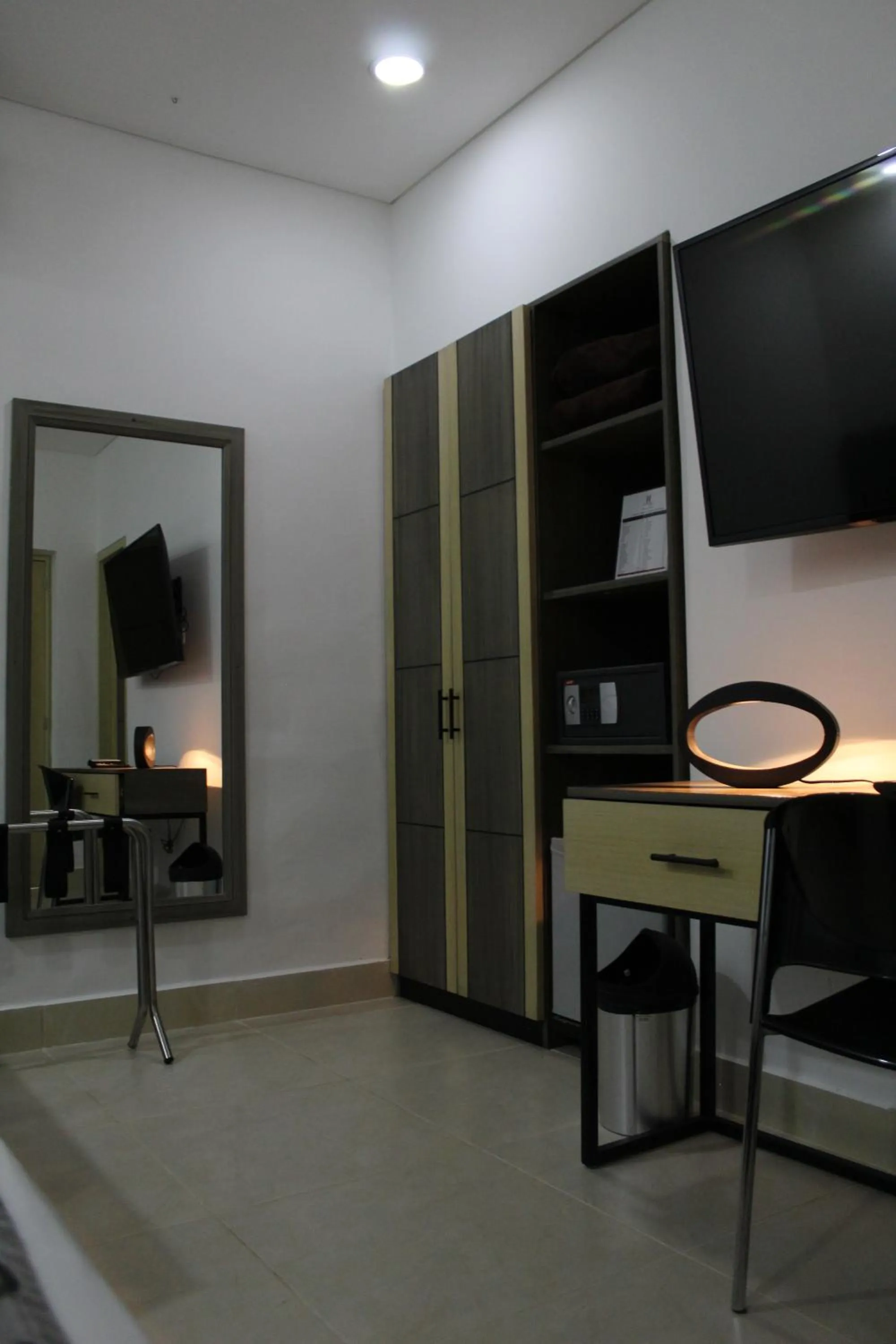 Twin Room in Hotel Merlott Lleras