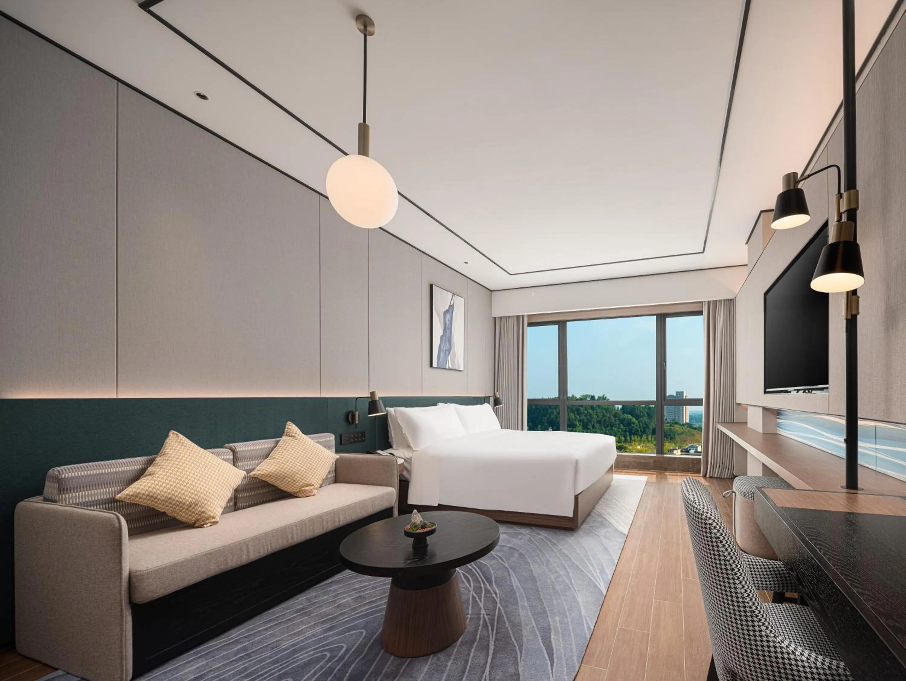 King Guest Room with Sofa Bed in Hilton Garden Inn Anqing Susong