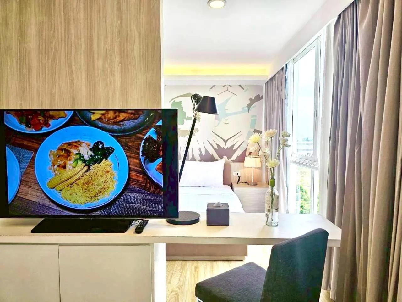 Deluxe Double or Twin Room with Balcony in The Idle Hotel and Residence