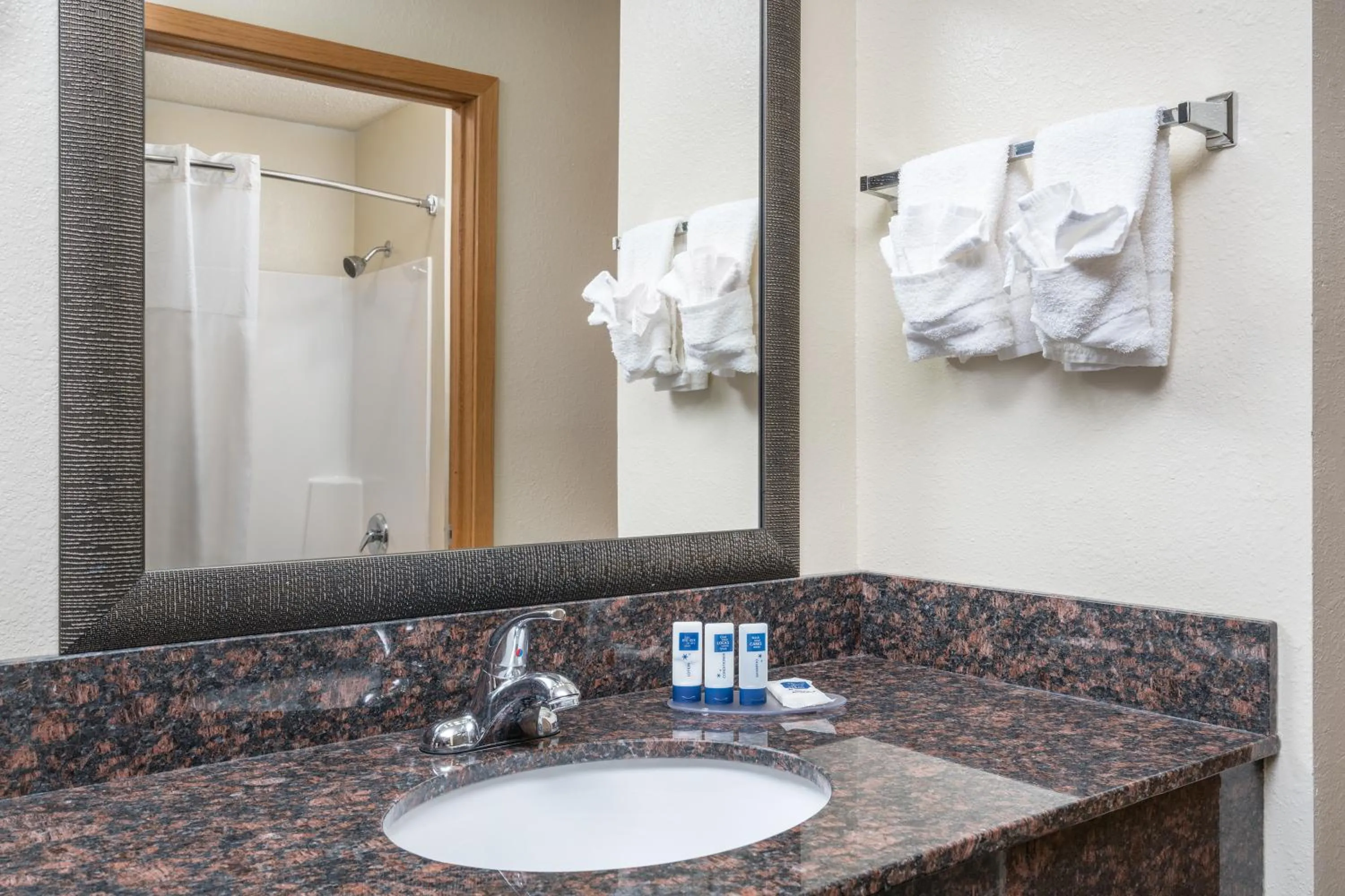 1 King Bed, Deluxe Studio Suite, Non-Smoking  in AmericInn by Wyndham Black River Falls I-94 on ATV Trail