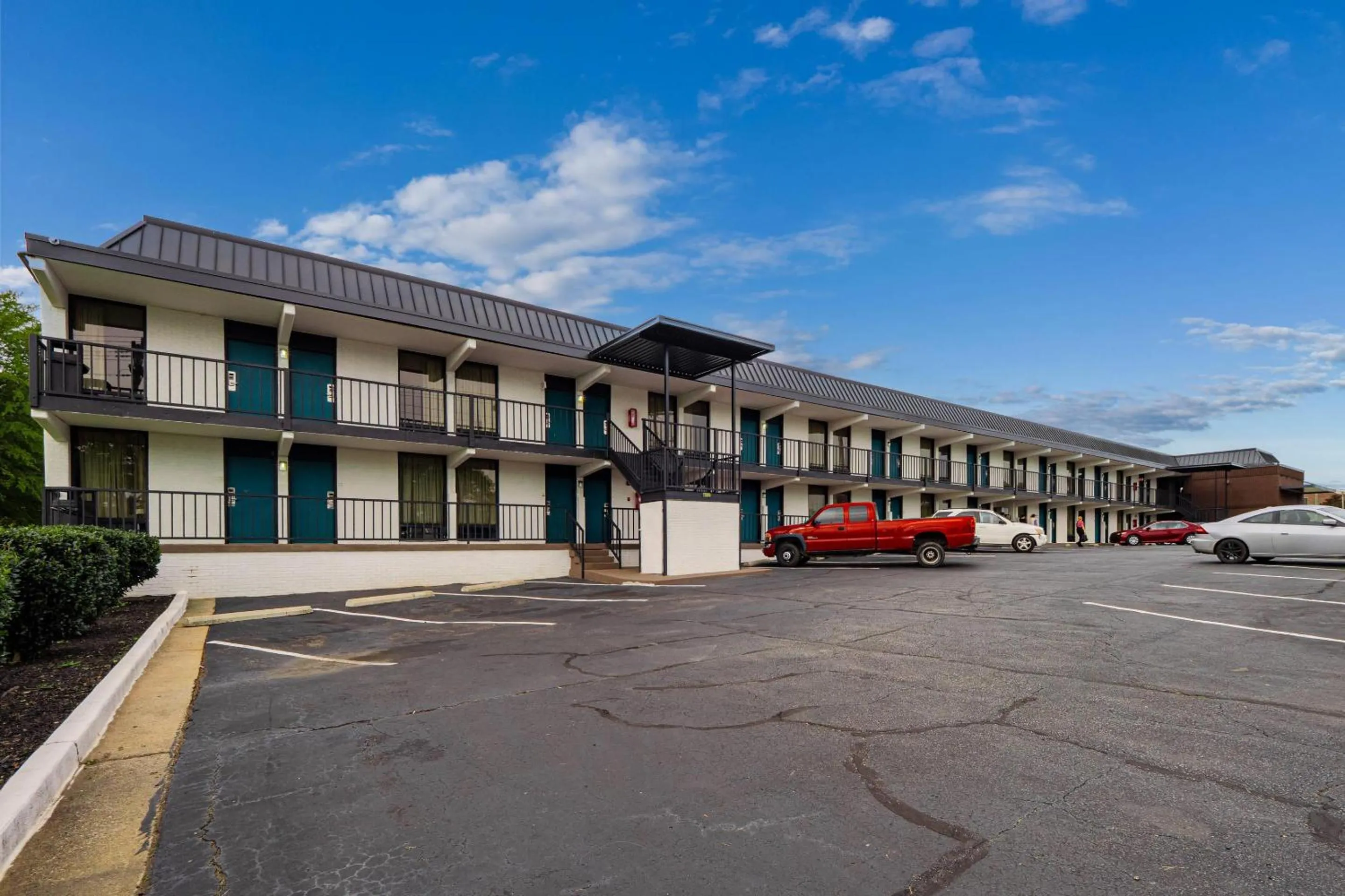 Clarion Pointe Winston - Salem Downtown