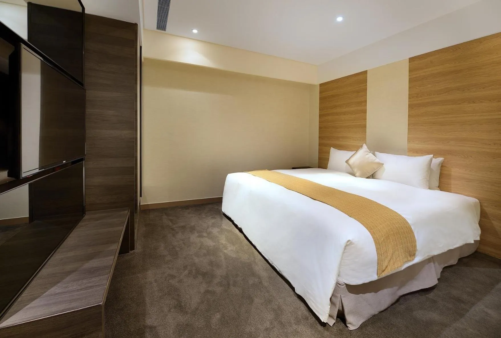 Classic Double Room in Hualien Holiday Hotel