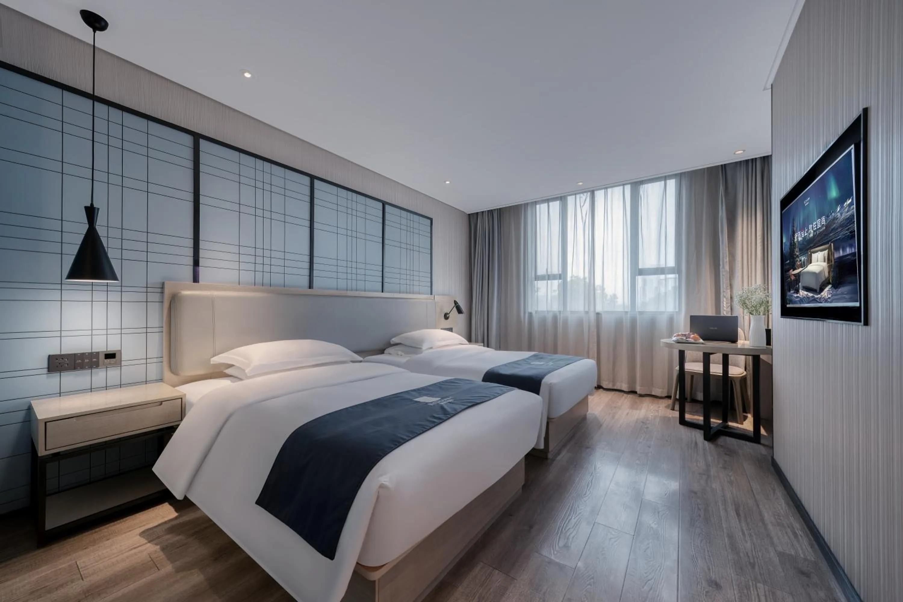 Standard Twin Room in Echarm International Hotel Pazhou Convention and Exhibition Center Nanzhou Metro Station Branch - Free Shuttle Bus to Canton Fair Complex During Canton Fair Period
