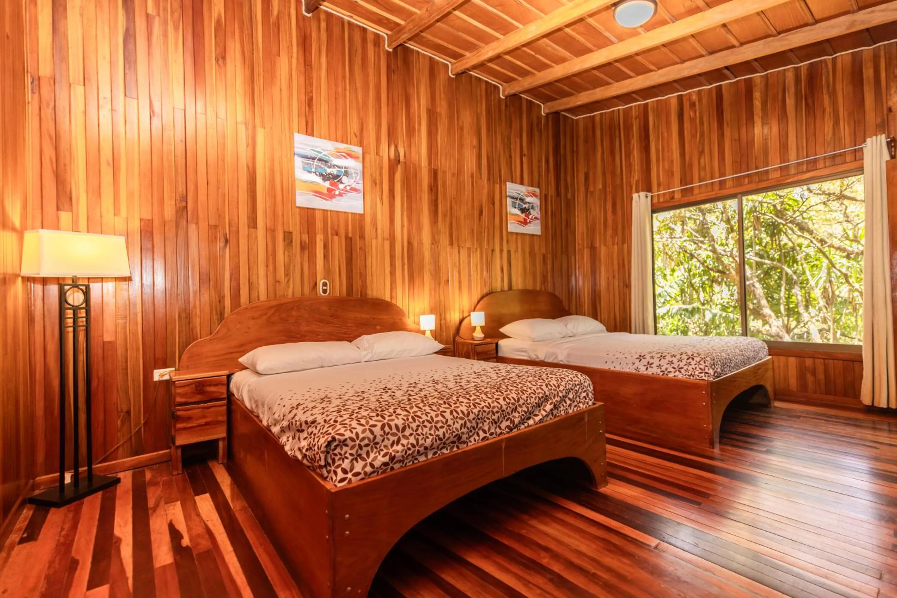 Superior Room with Two Double Bed in Jaguarundi Jungle Lodge - Monteverde