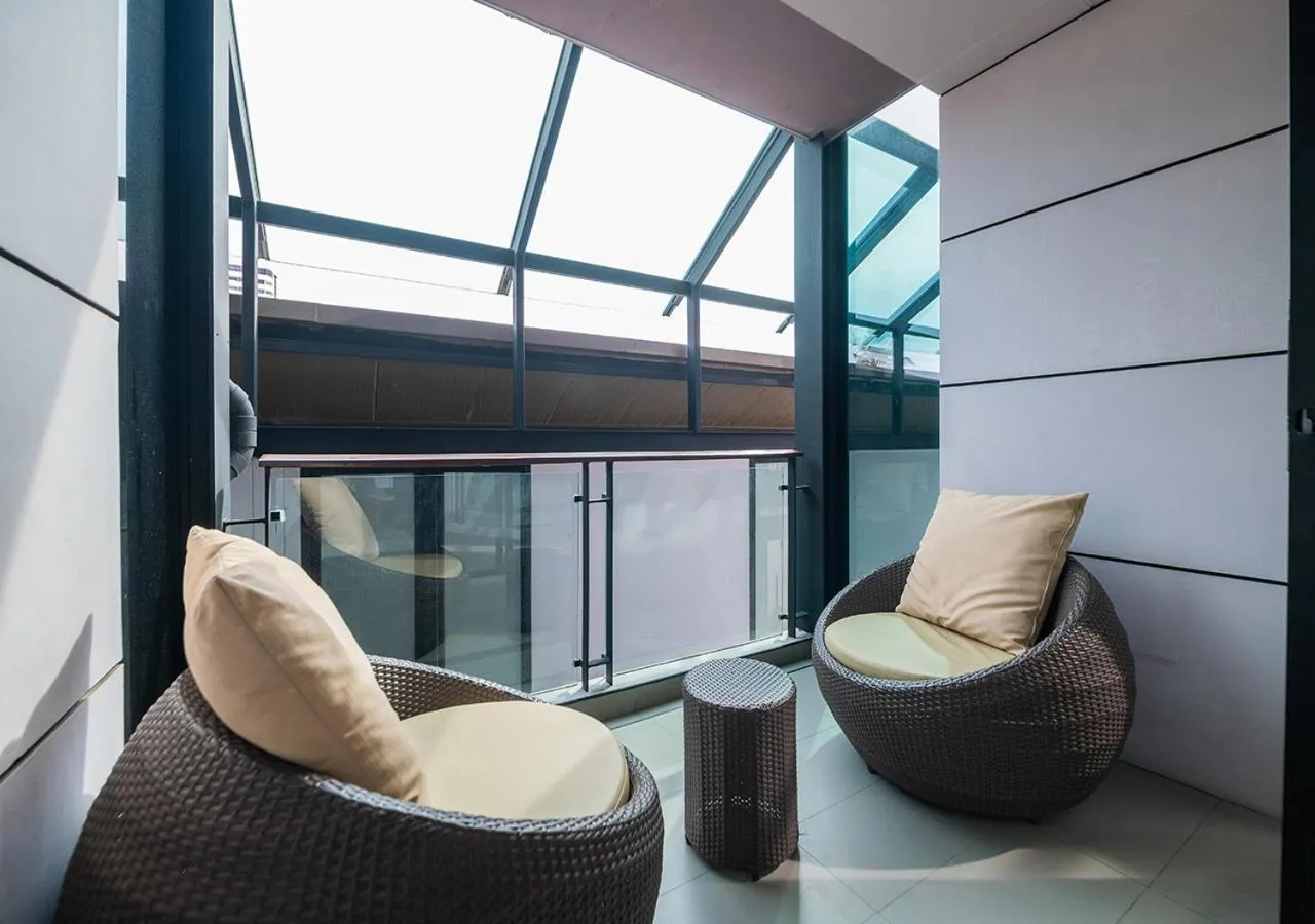 Superior Double Room in Serenotel Pattaya