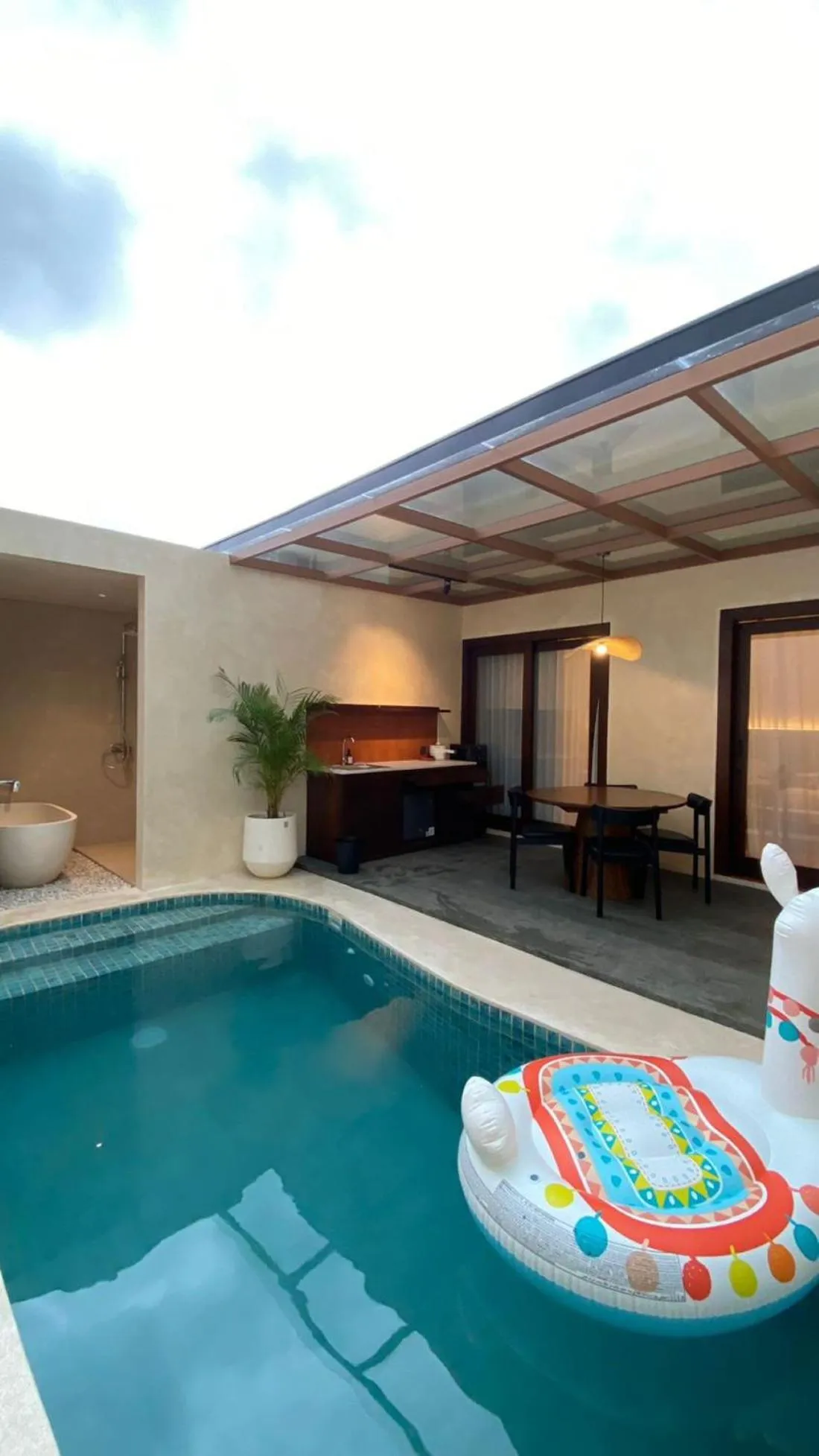 Deluxe Family Suite in Allure Villa Yogyakarta