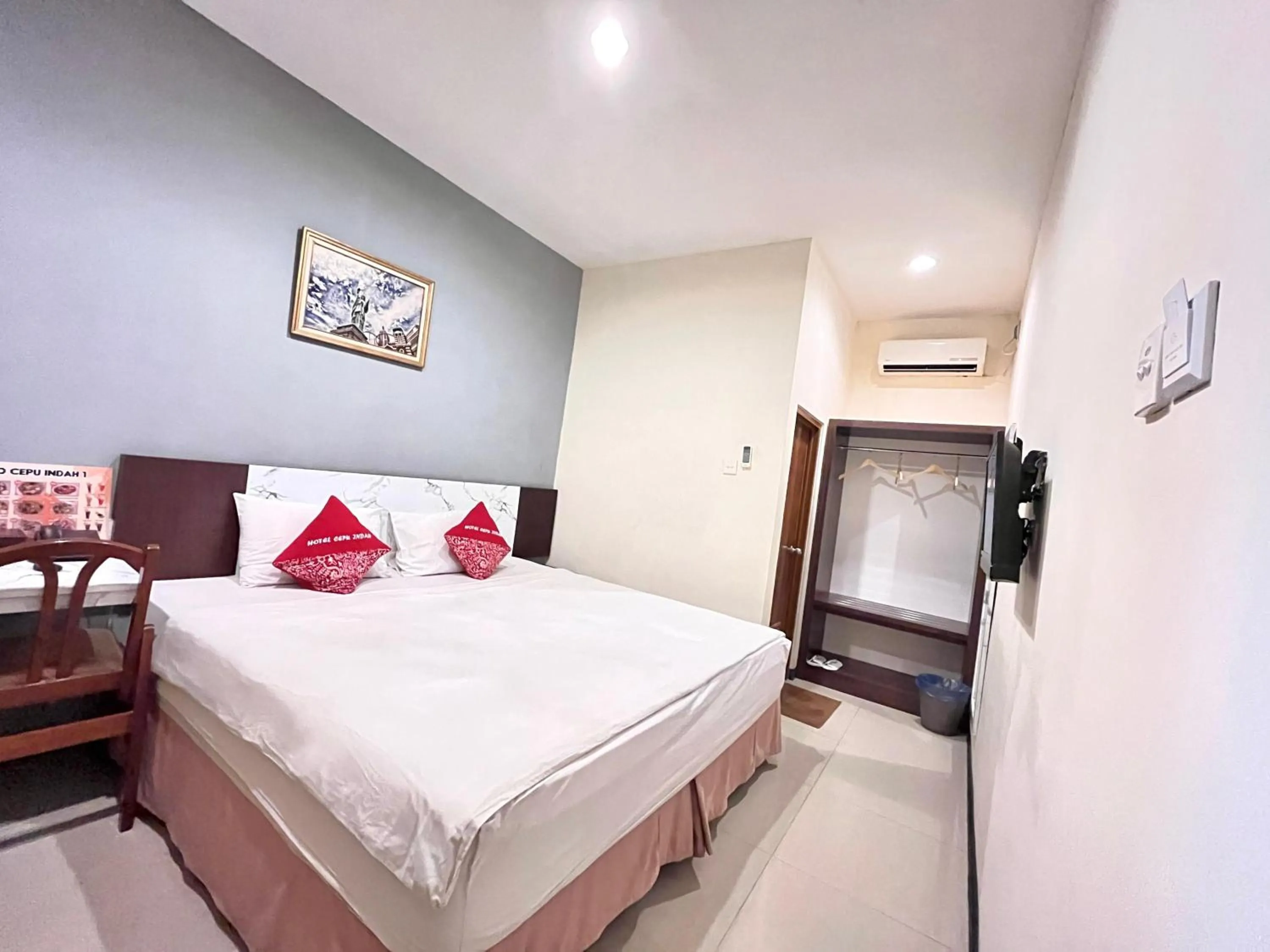 Standard Twin Room in Hotel Cepu Indah 1