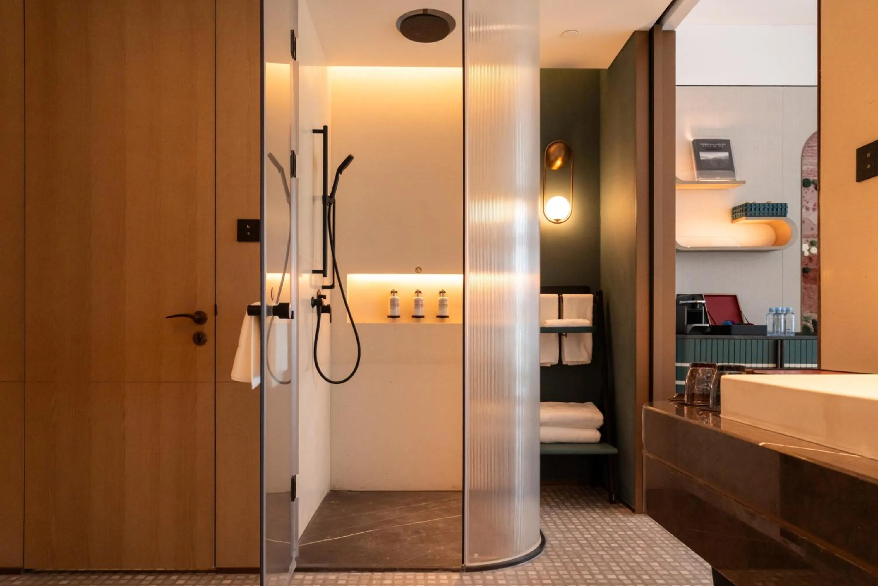 Premium Deluxe King Room with Garden View in Fashion Town Hotel Shenzhen MGallery Collection