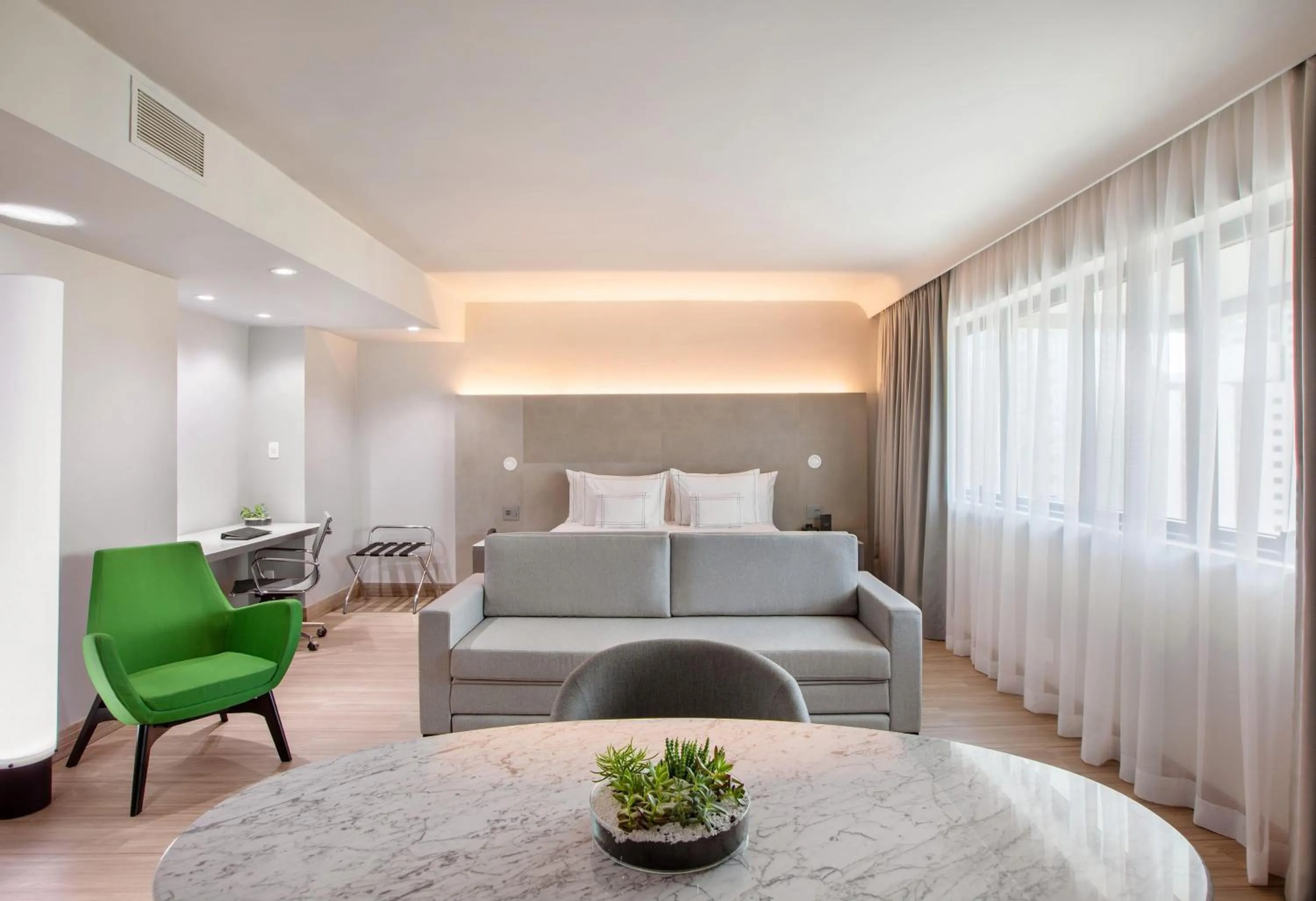 Junior Suite - single occupancy in Meliá Ibirapuera