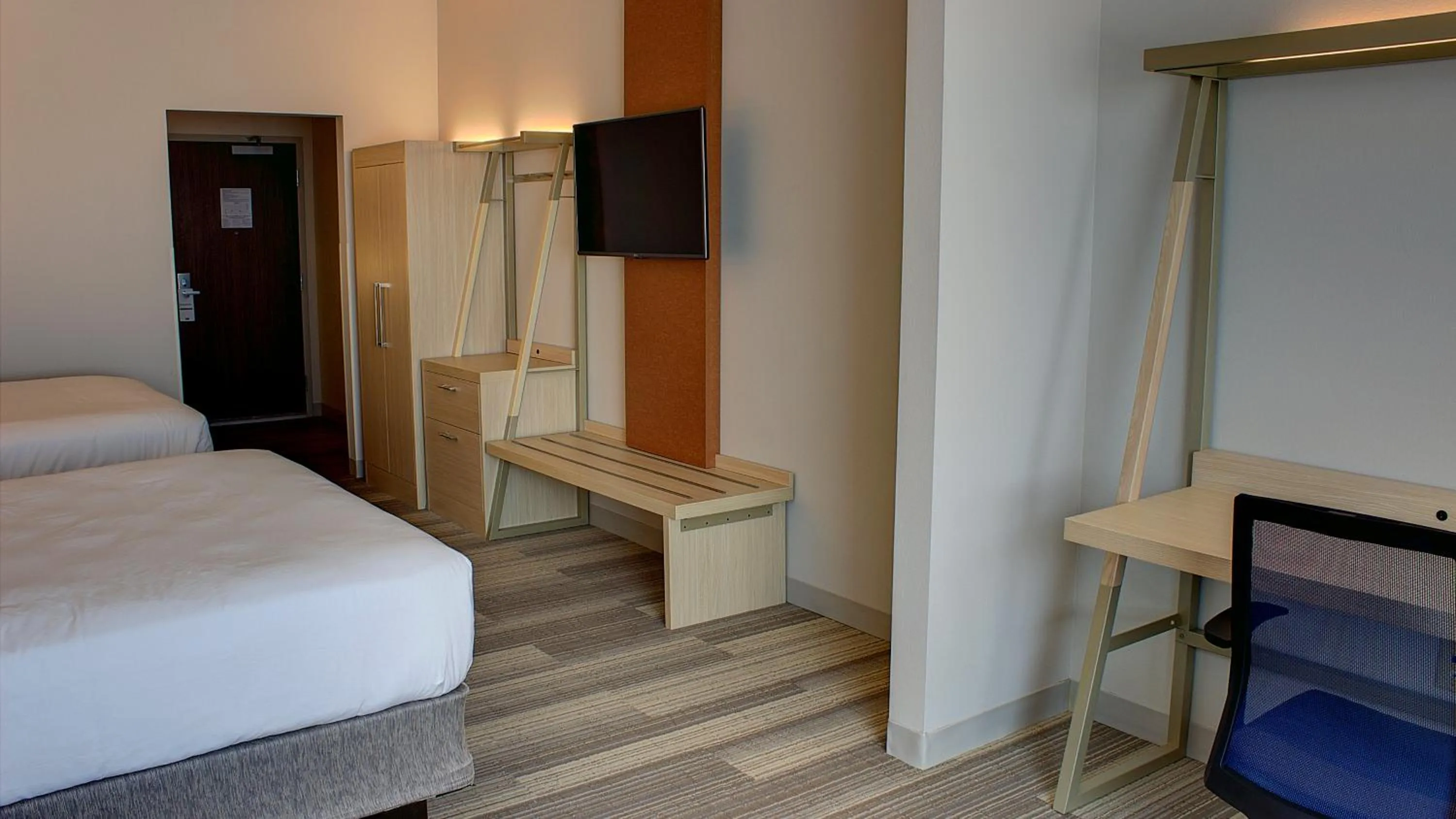 Standard Queen Room with Two Queen Beds - Communications Accessible in Holiday Inn Express Spencer by IHG