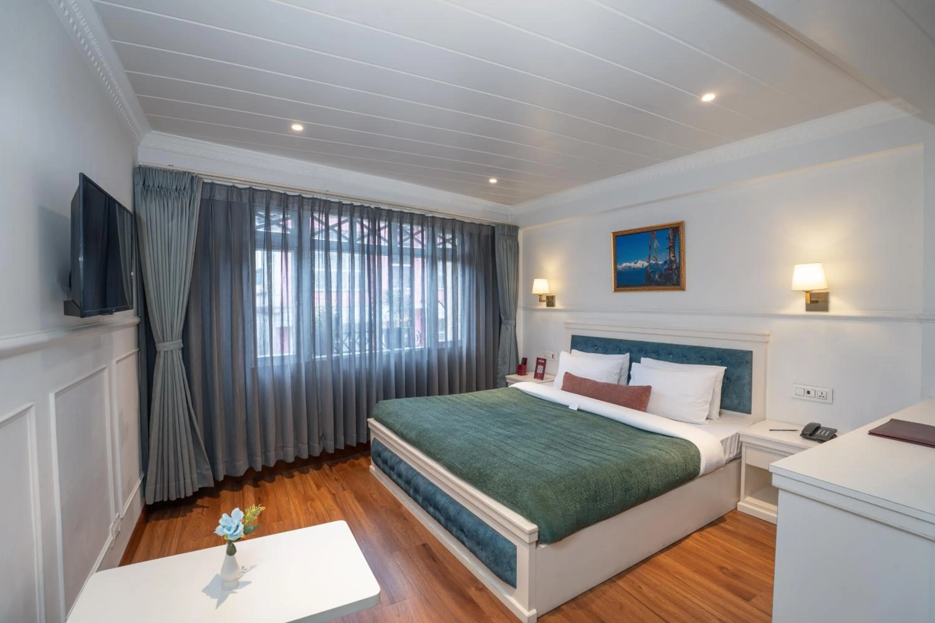 Premium View Room with Sofa Cum Bed in Summit Mall Stone Hotel