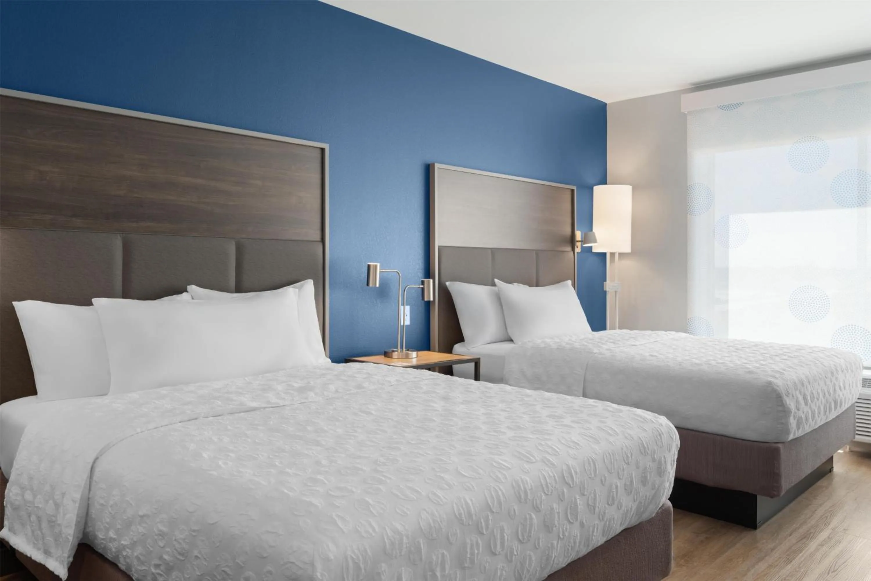 Queen Room with Two Queen Beds - Mobility Access in Tru By Hilton Kearney