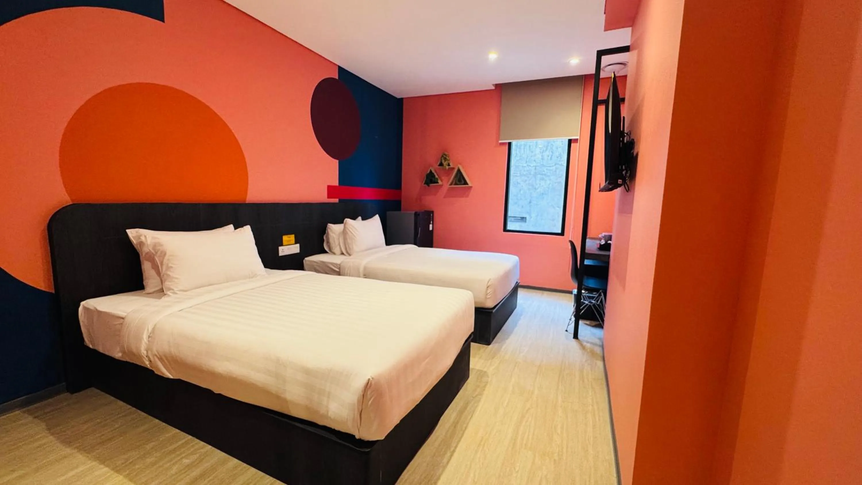 Superior Twin Room in Yellow Bee Resort Cililitan