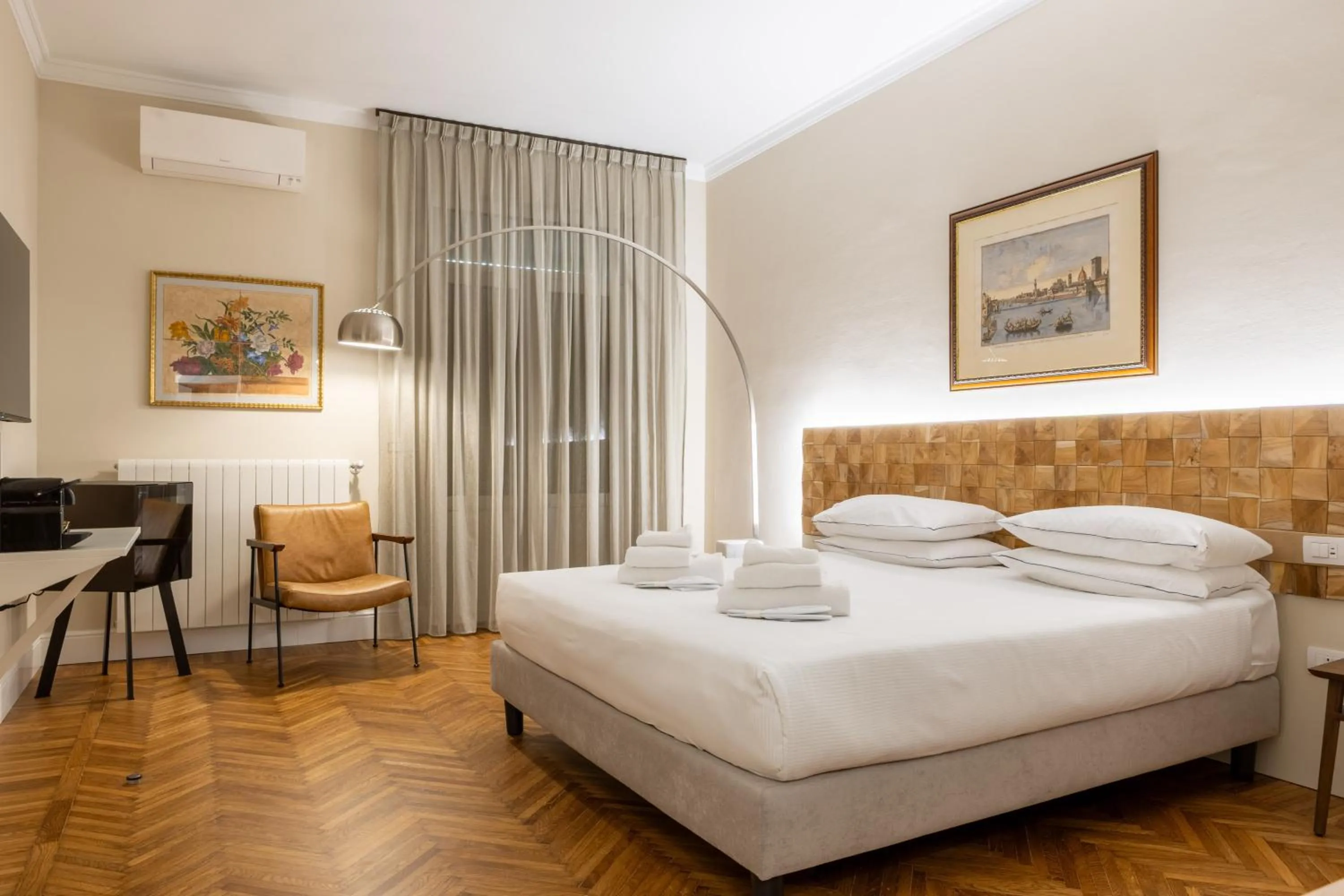 Pier Capponi 17 Rooms & Suites