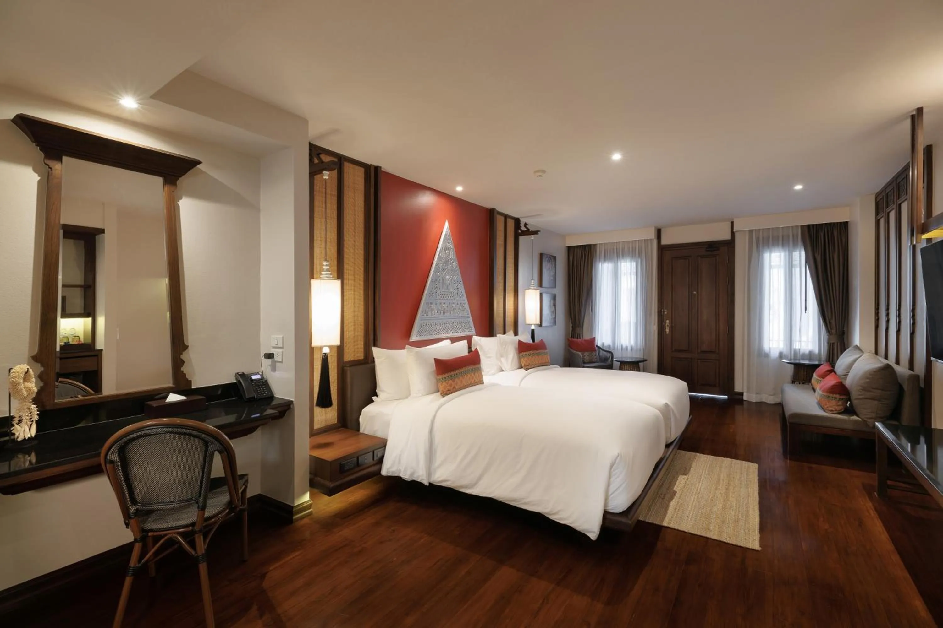 Deluxe Twin Room in Akira Thaphae Hotel