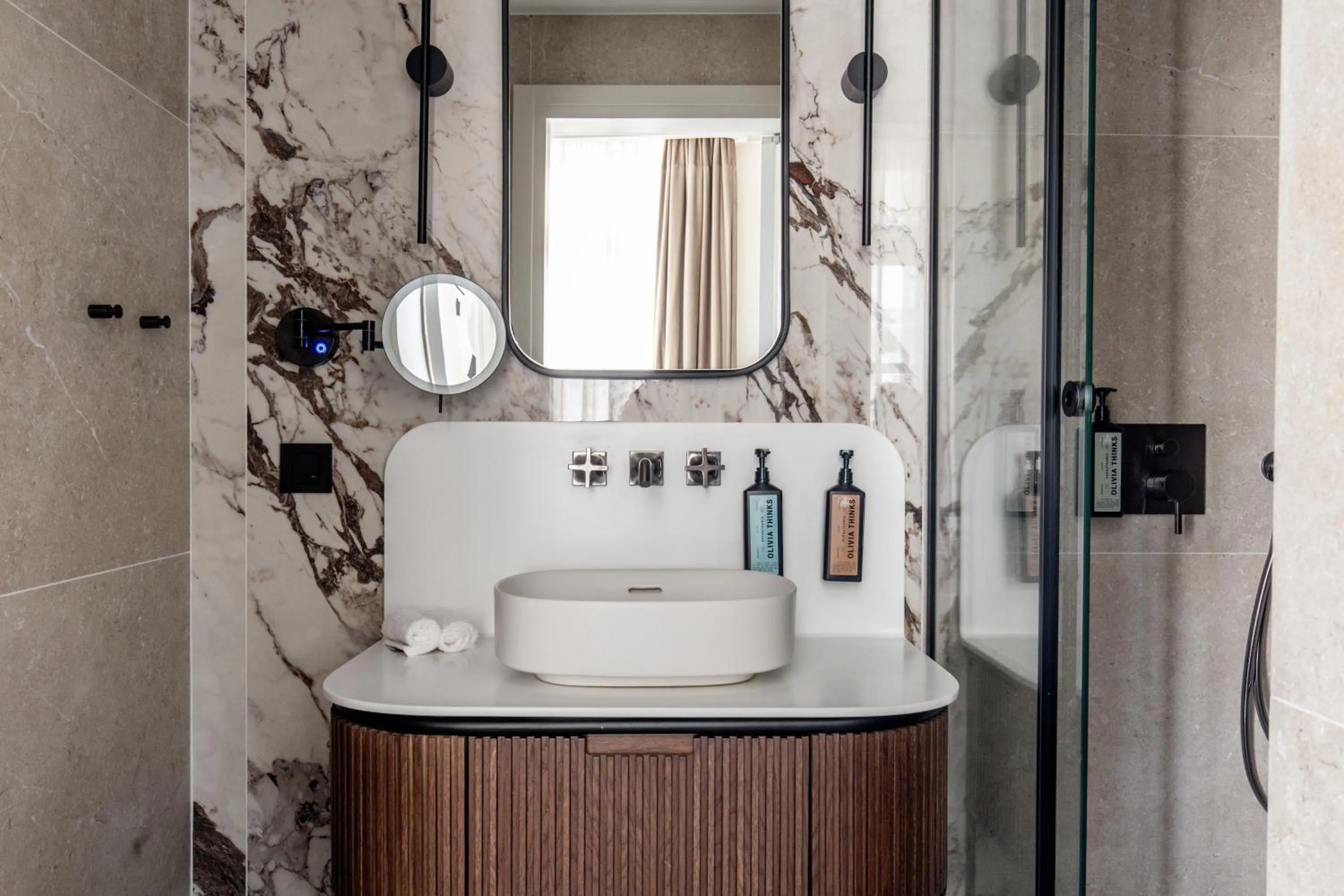 France Suite, two bedrooms, Kitchenette, balcony City View in Rua Augusta