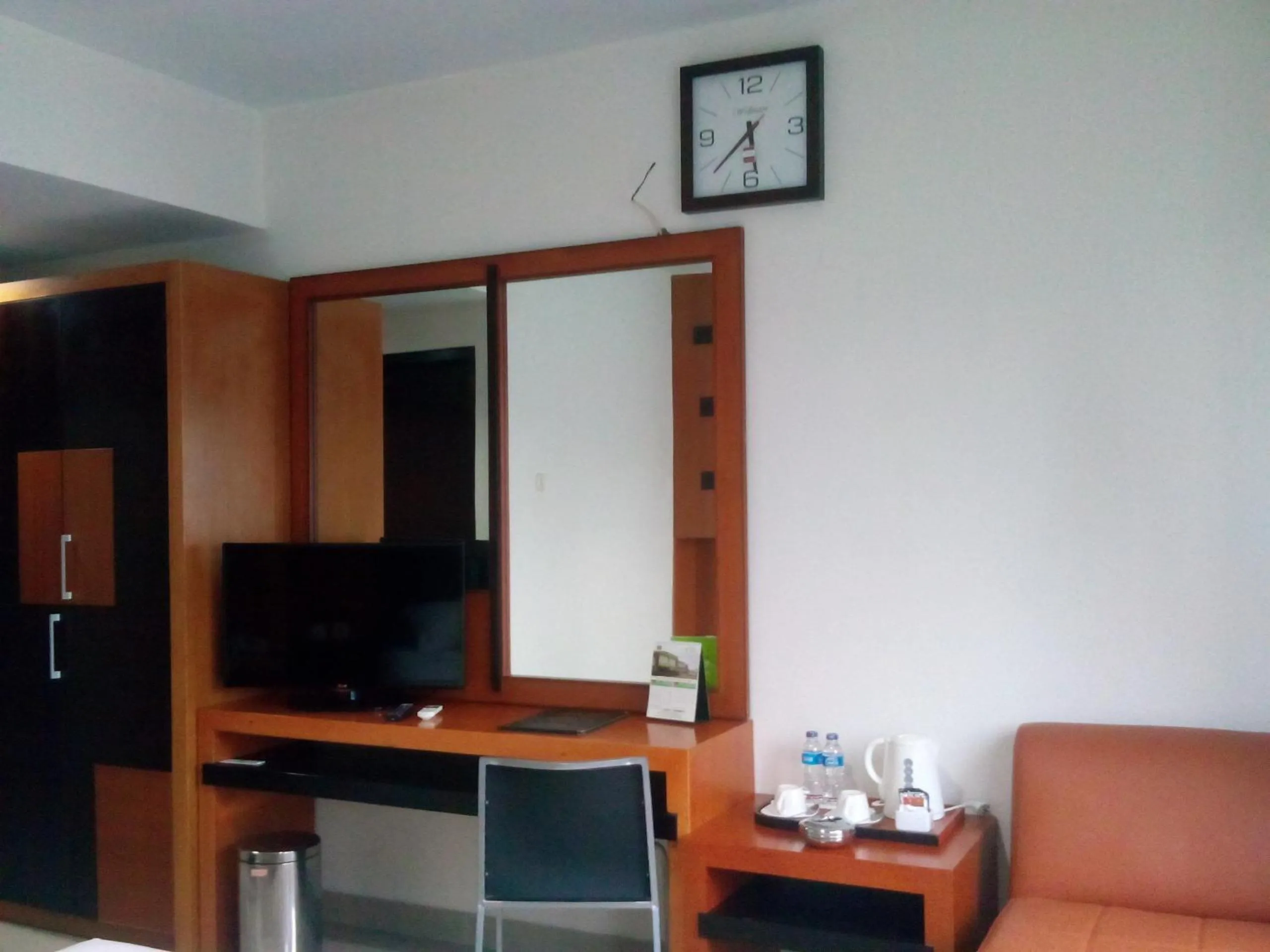 Superior Single Room in Hotel Grand Karawang Indah