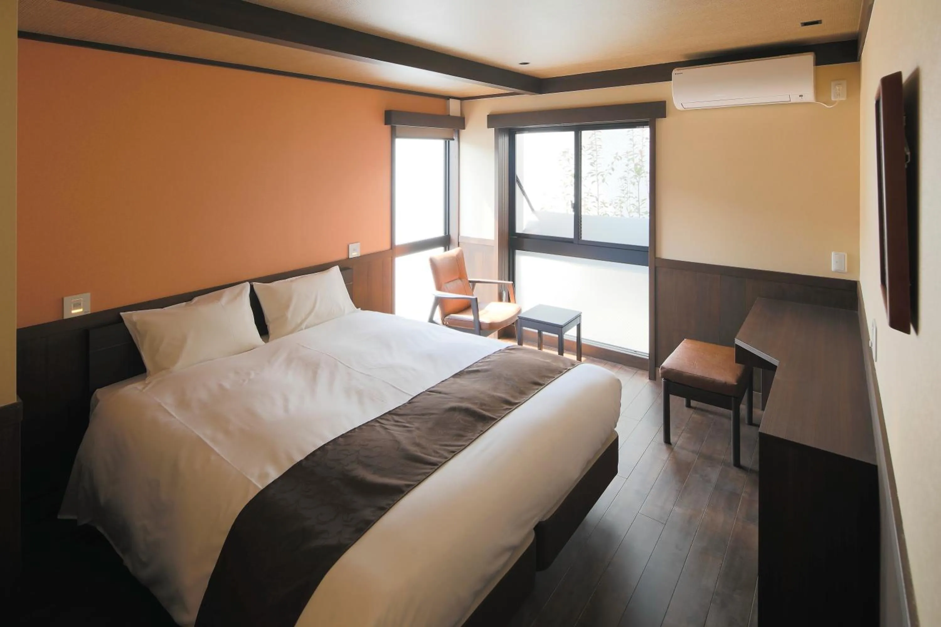 Double Room in Kyomachiya Ryokan Sakura Urushitei