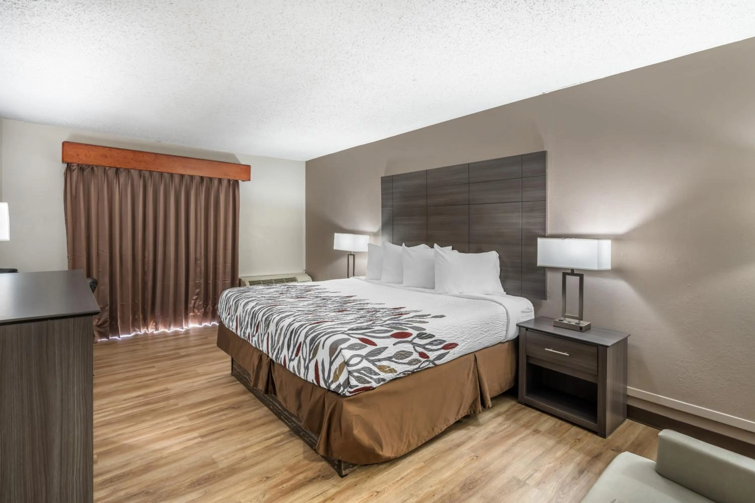 Superior King Room Non-Smoking in Best Western Trail Dust Inn & Suites