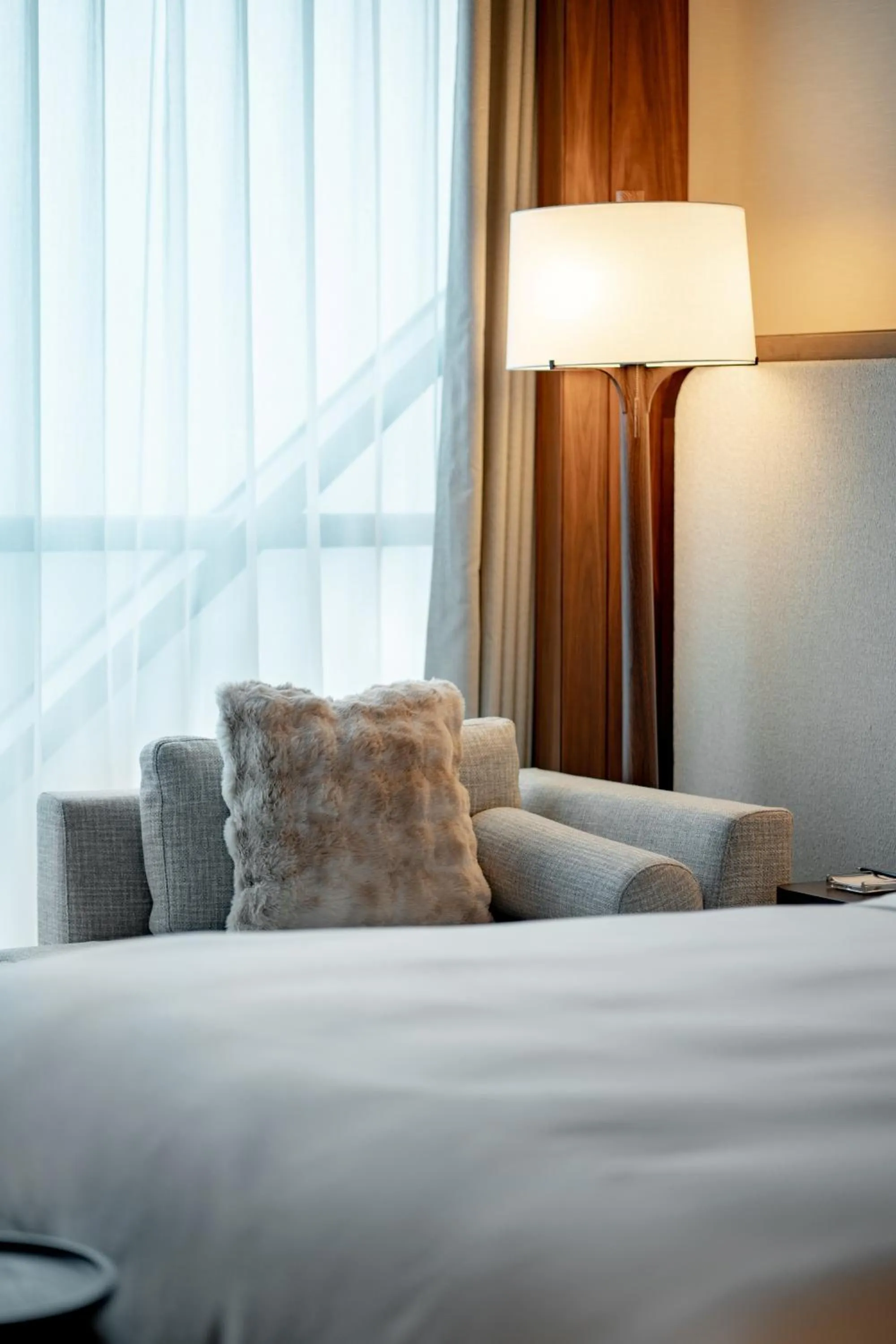 Upgraded Standard Room in Vignette Collection Shanghai Snow World Hotel by IHG