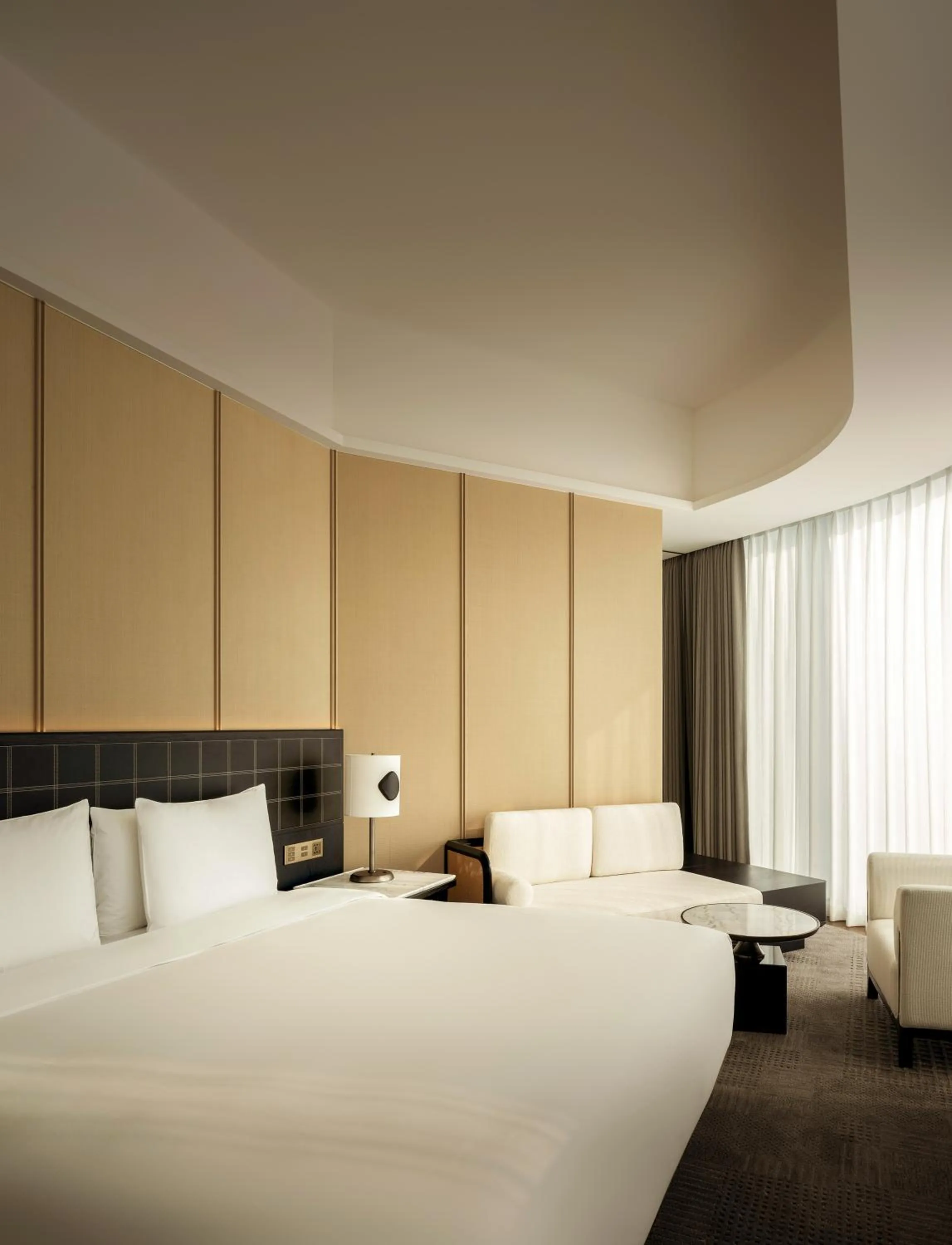 Premium King Room in HUALUXE Shenzhen Bao'an