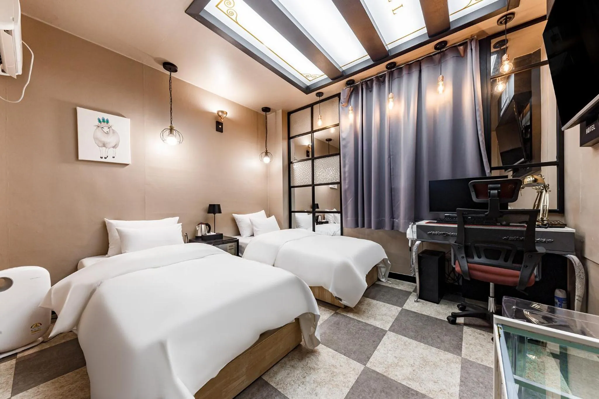 Twin Room in Seosan No25 Hotel