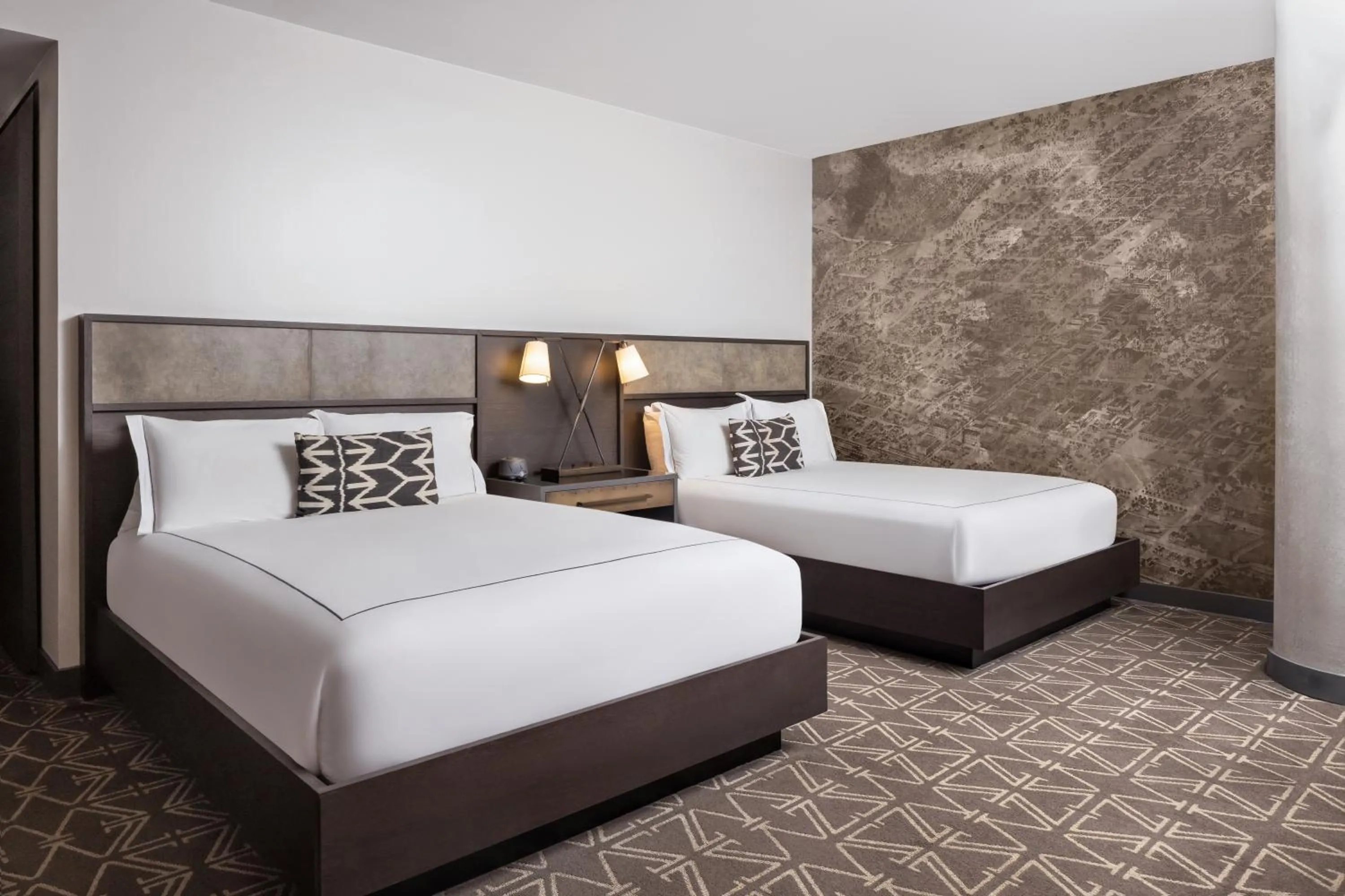 Spa Queen/Queen in Hotel Van Zandt