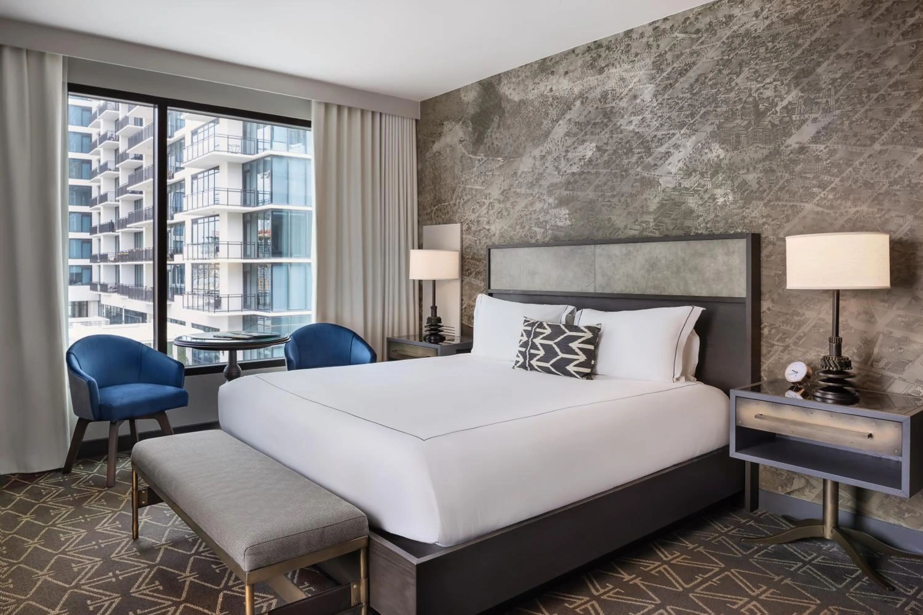 Corner King in Hotel Van Zandt