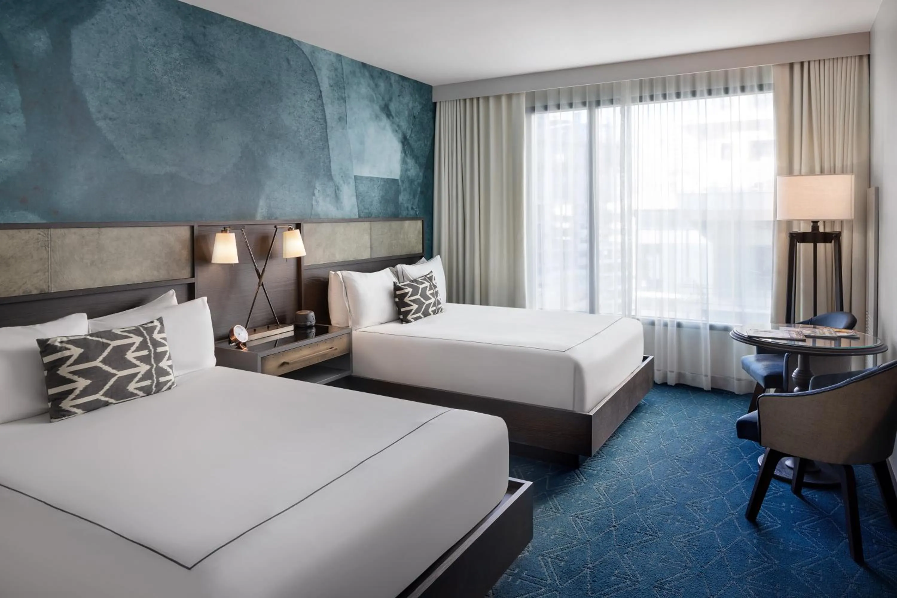 Queen/Queen in Hotel Van Zandt