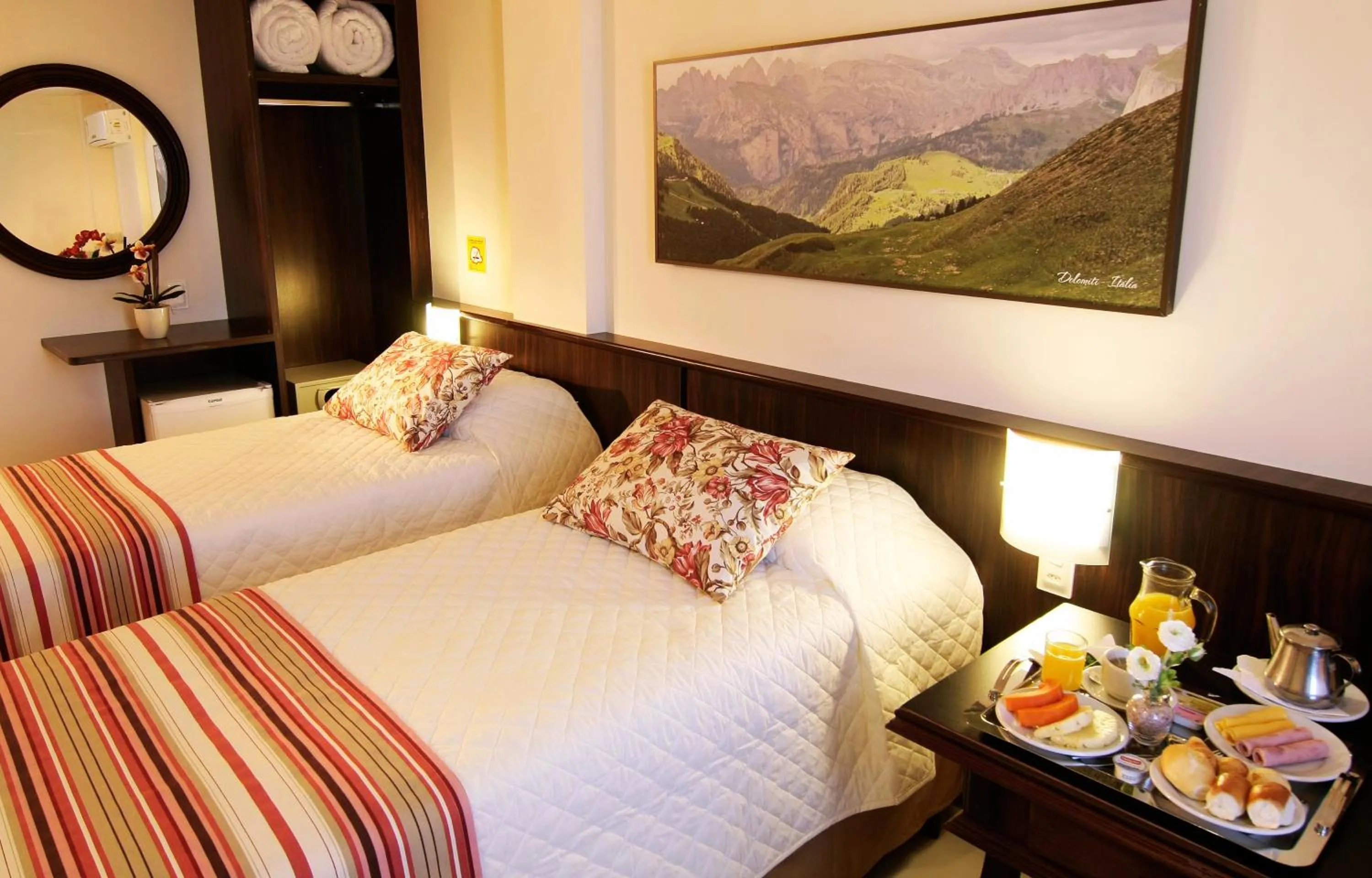 Twin Room - single occupancy in Hotel Bogari