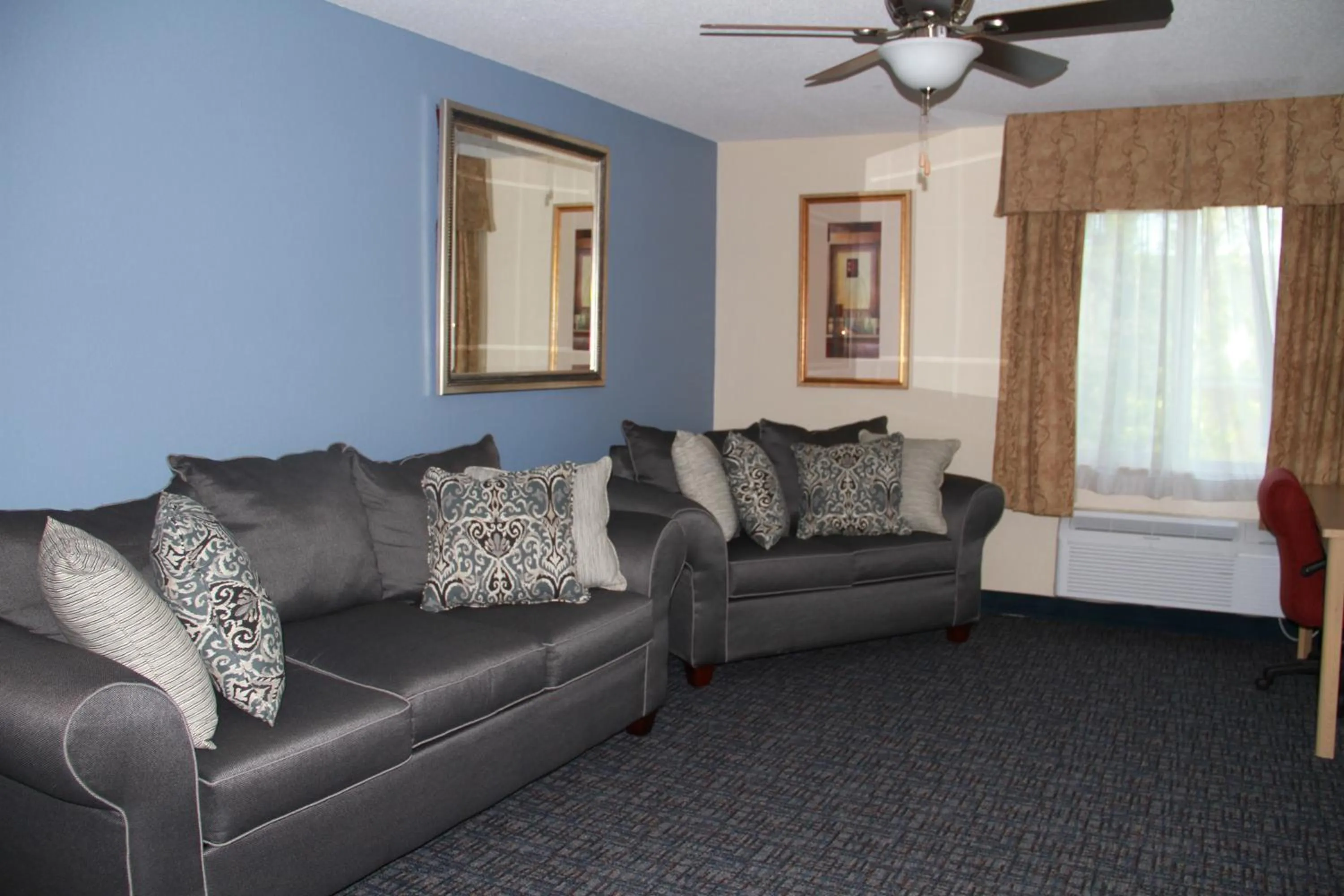 King Studio Suite - Non-Smoking in Baymont by Wyndham Stevens Point