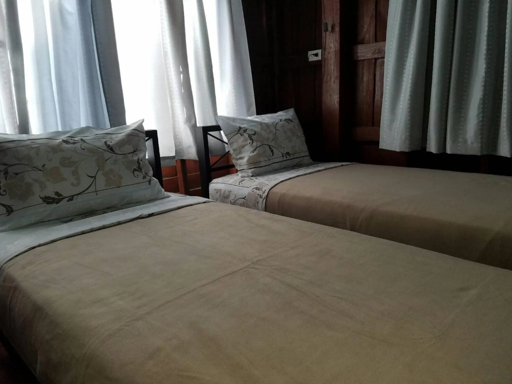 Standard Twin Room with Shared Bathroom in Siriwan Hostel