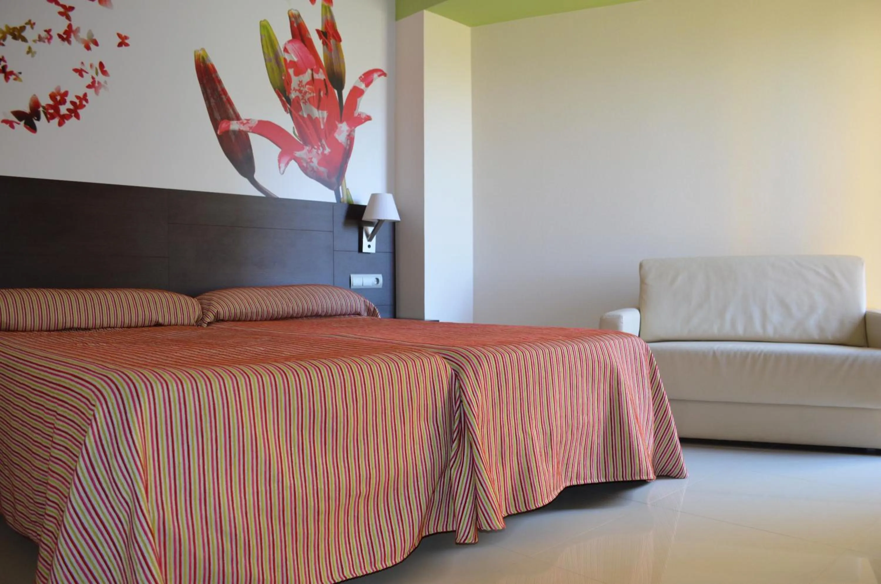 Double or Twin Room with Bed Sofa in Hotel Porto Calpe