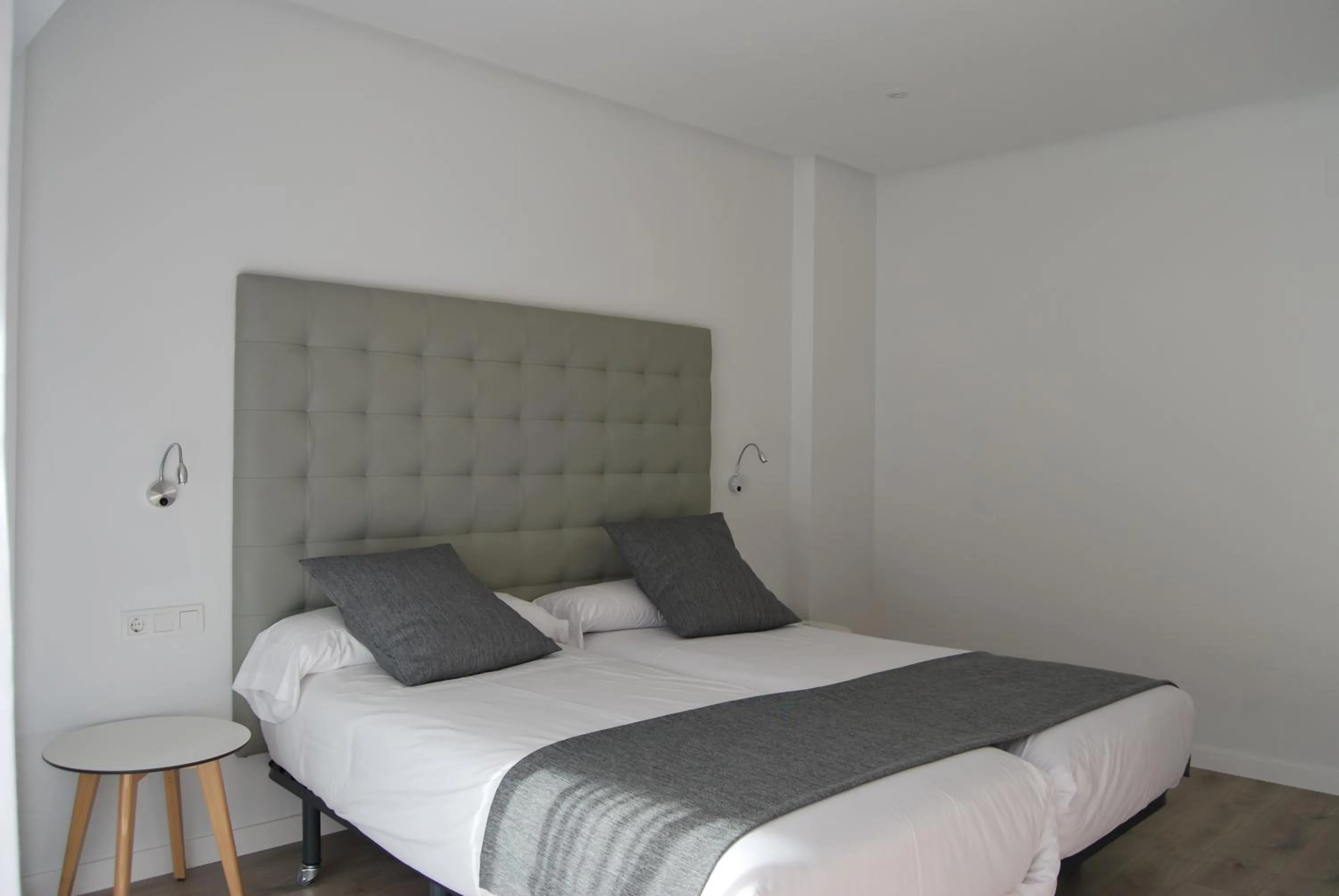 Twin Room in Estudiotel Alicante