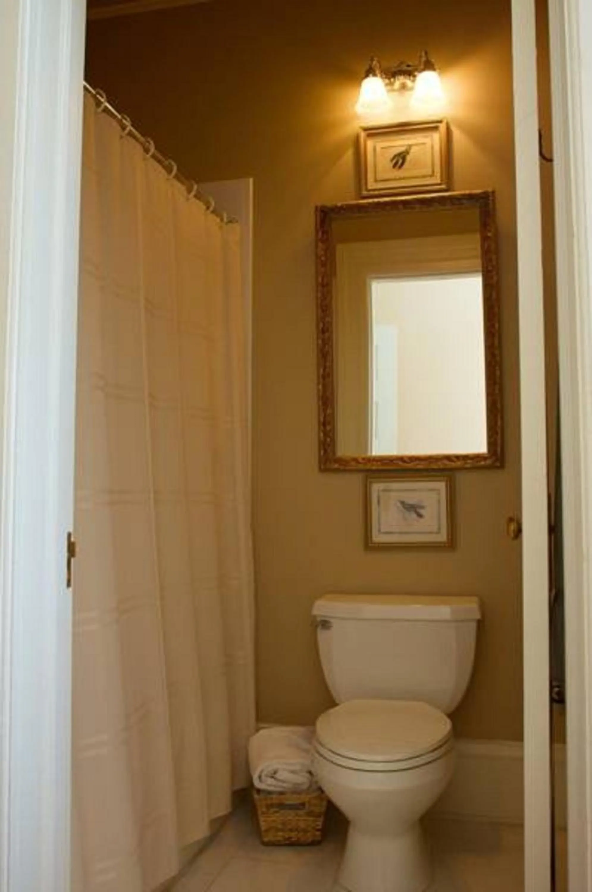 Superior Single Room in Lookaway Inn