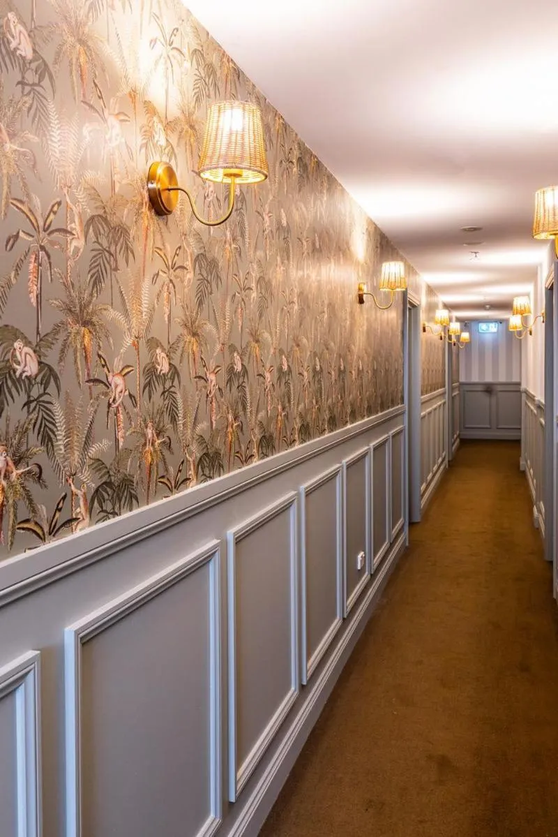 Deluxe Queen Room with Sofa Bed in The Lucky Hotel