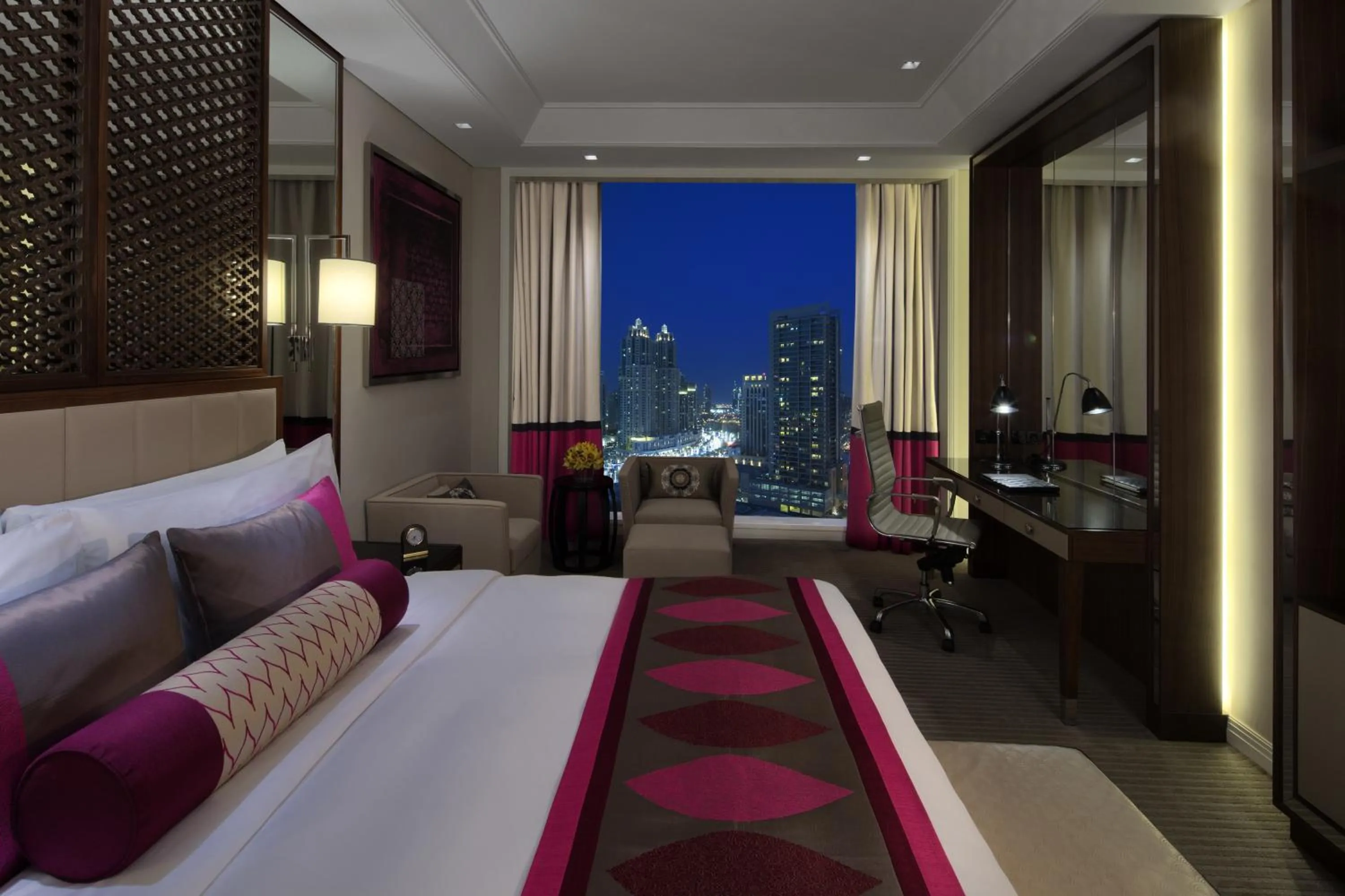 Luxury King Room with City View - single occupancy in Taj Dubai