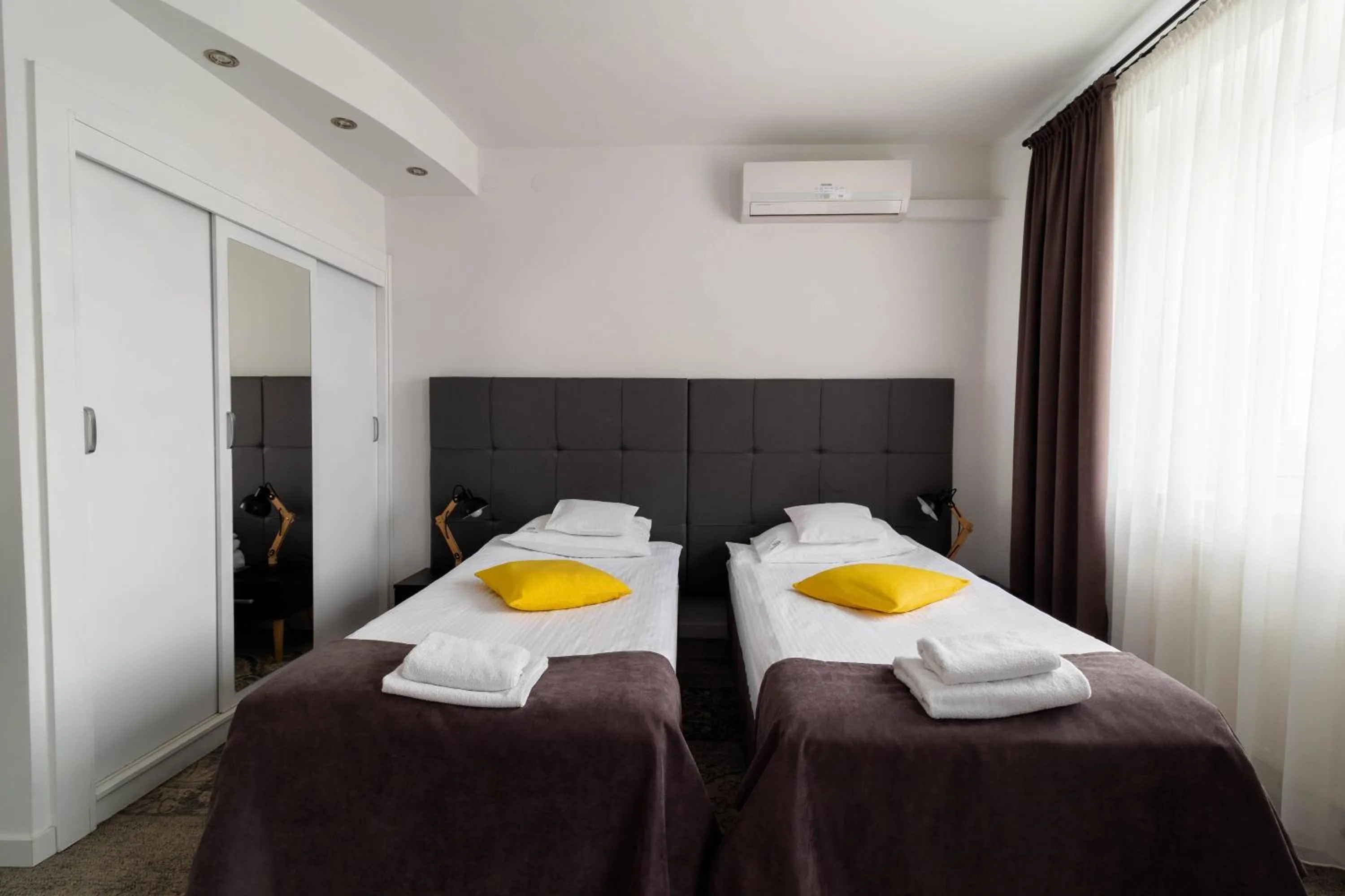 Superior Twin Room in Hotel Nafta Krosno