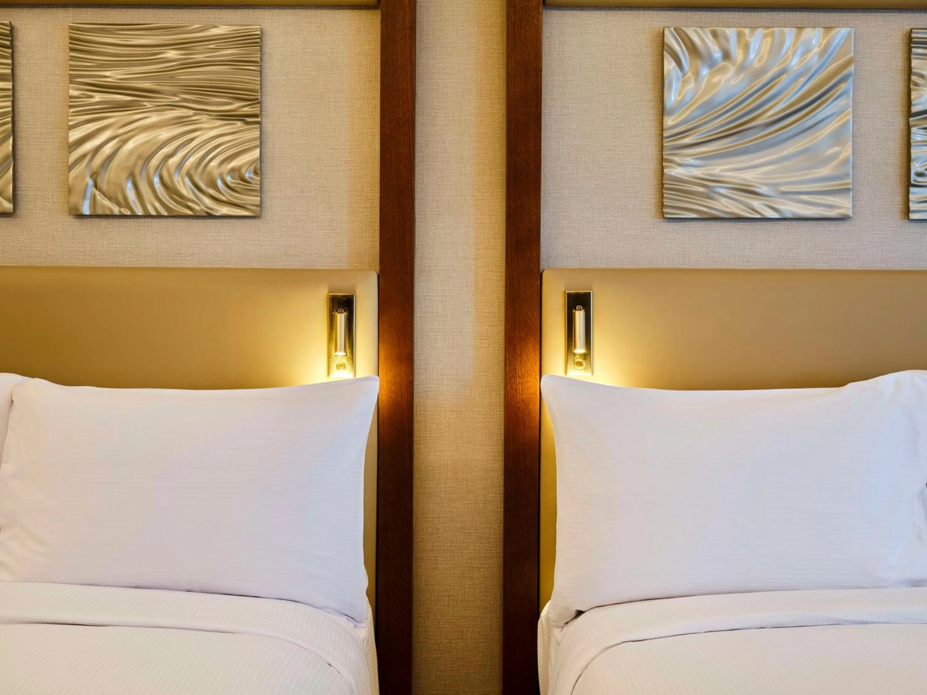 Premium Queen Room with Two Queen Beds - Partial Nile View in Hilton Cairo Nile Maadi
