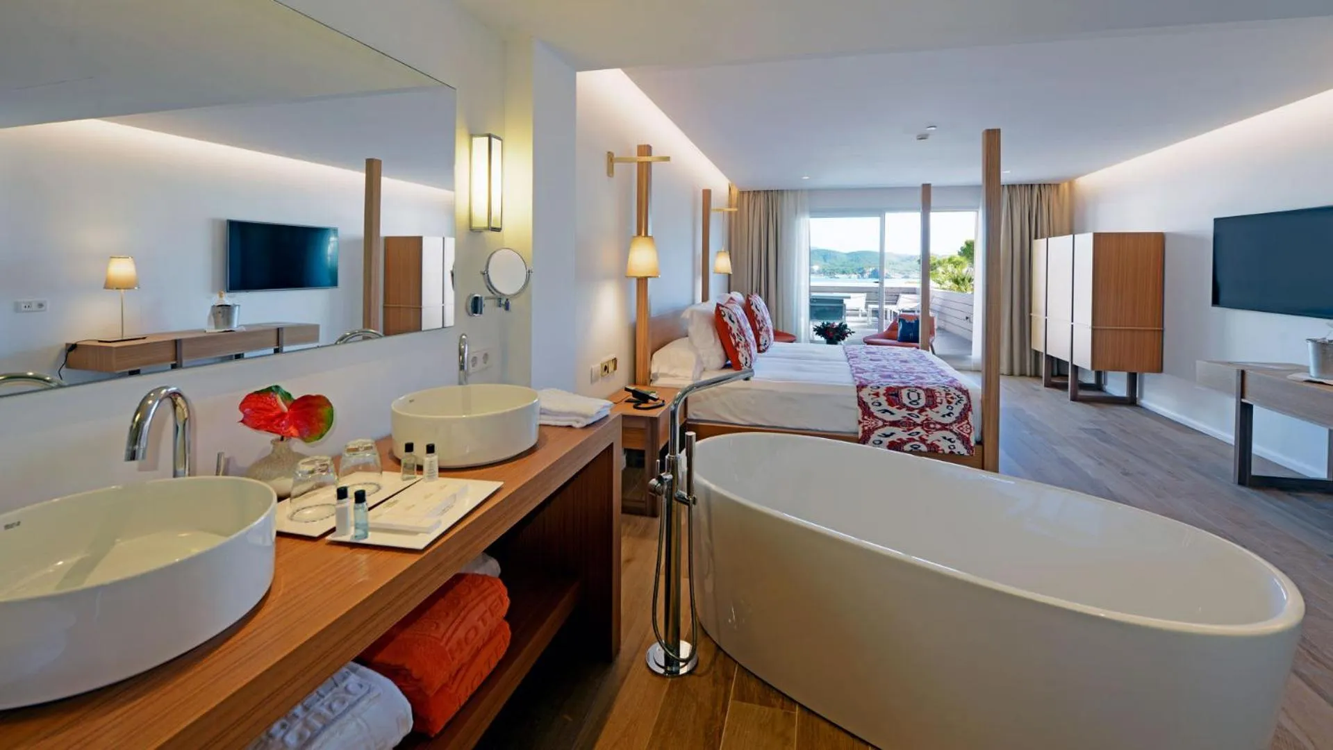 Premium Suite with Pool Access - Adults Only   - SPA Access Included in Hotel Coronado Thalasso & Spa