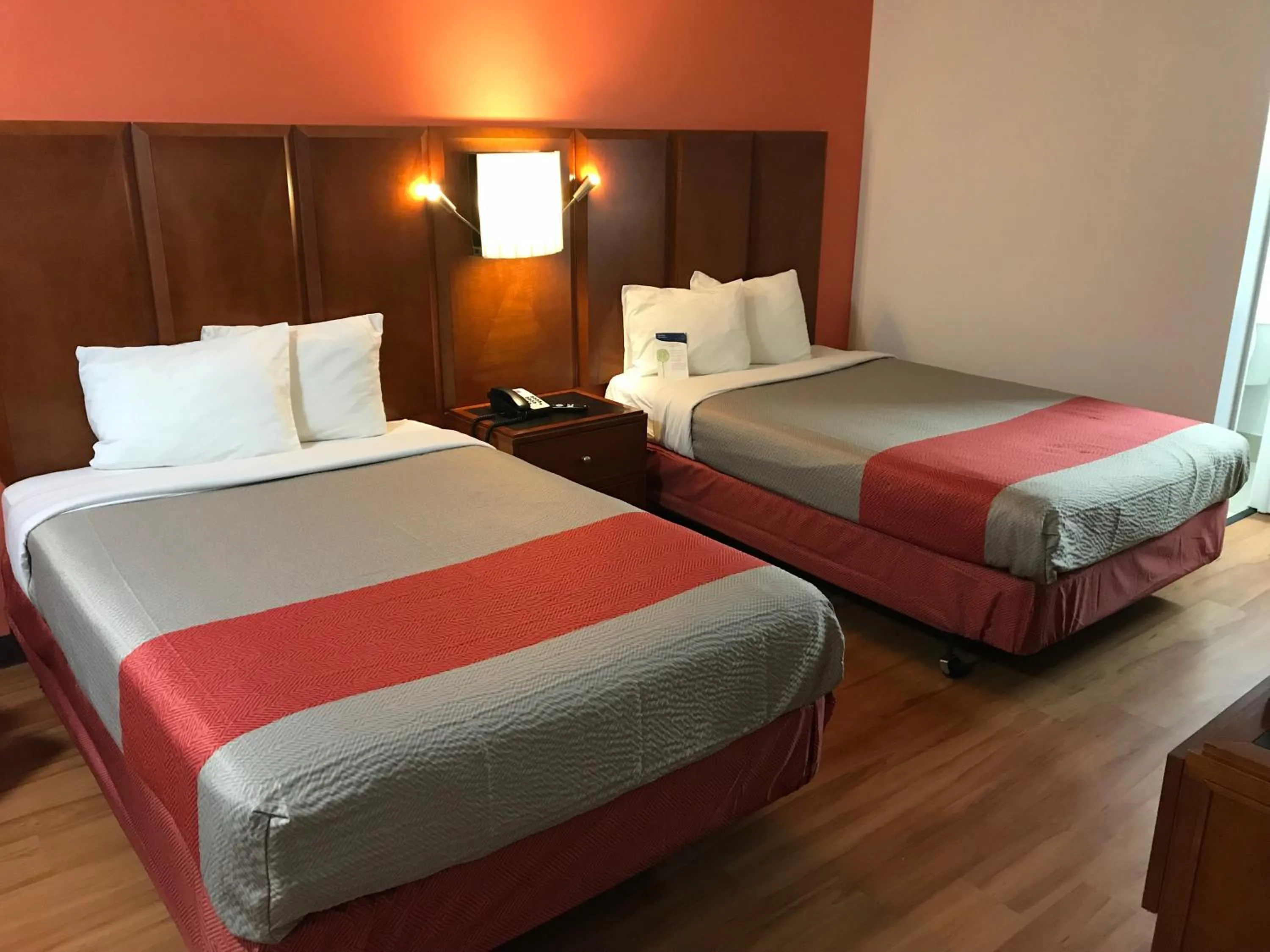 Queen Room with Two Queen Beds - Smoking in Motel 6-Van Buren, AR I- 40