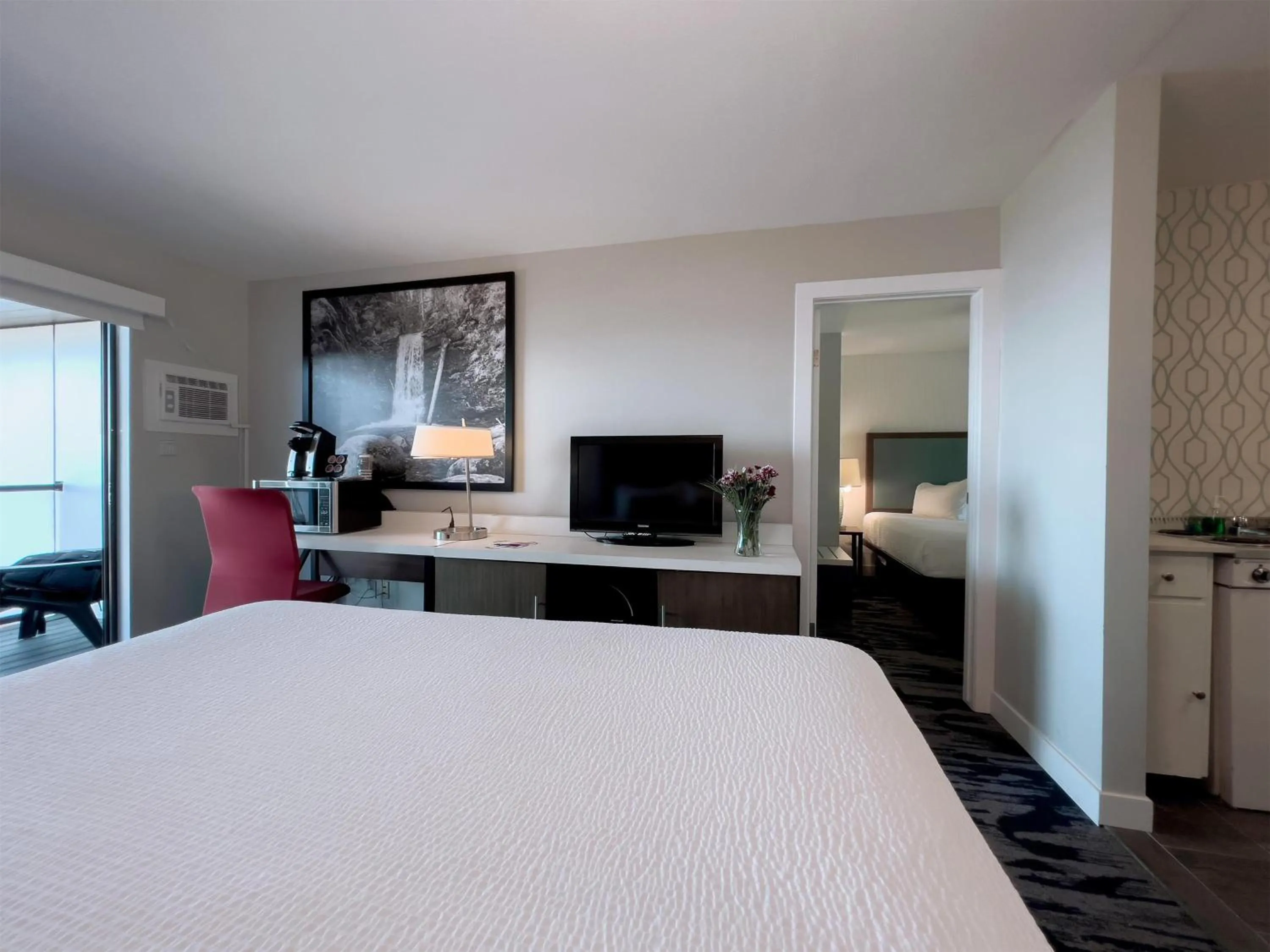 King Suite with Ocean View in The Oceanside, a Coast Hotel