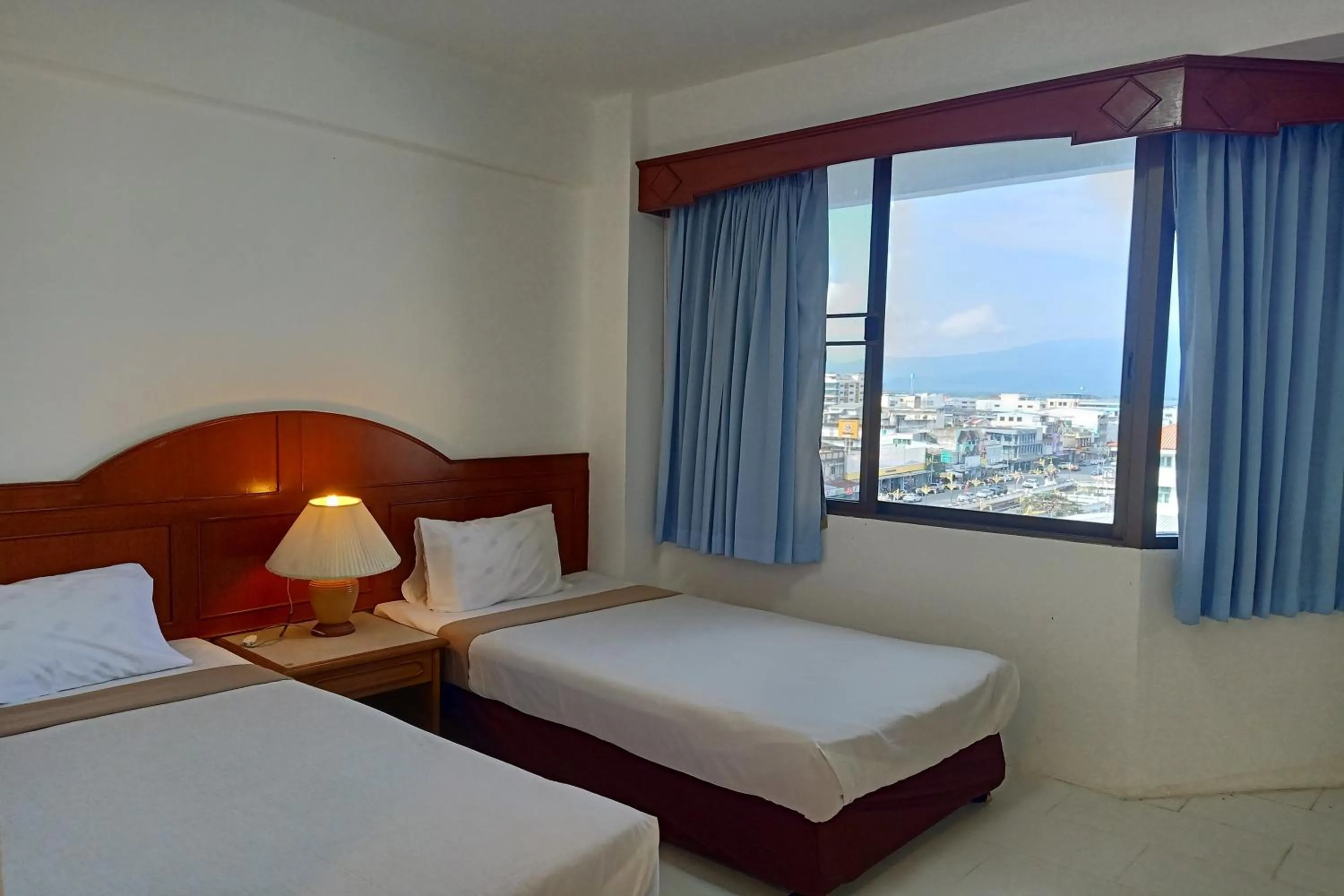 Superior Twin Room in Phayao Northern Lake Hotel