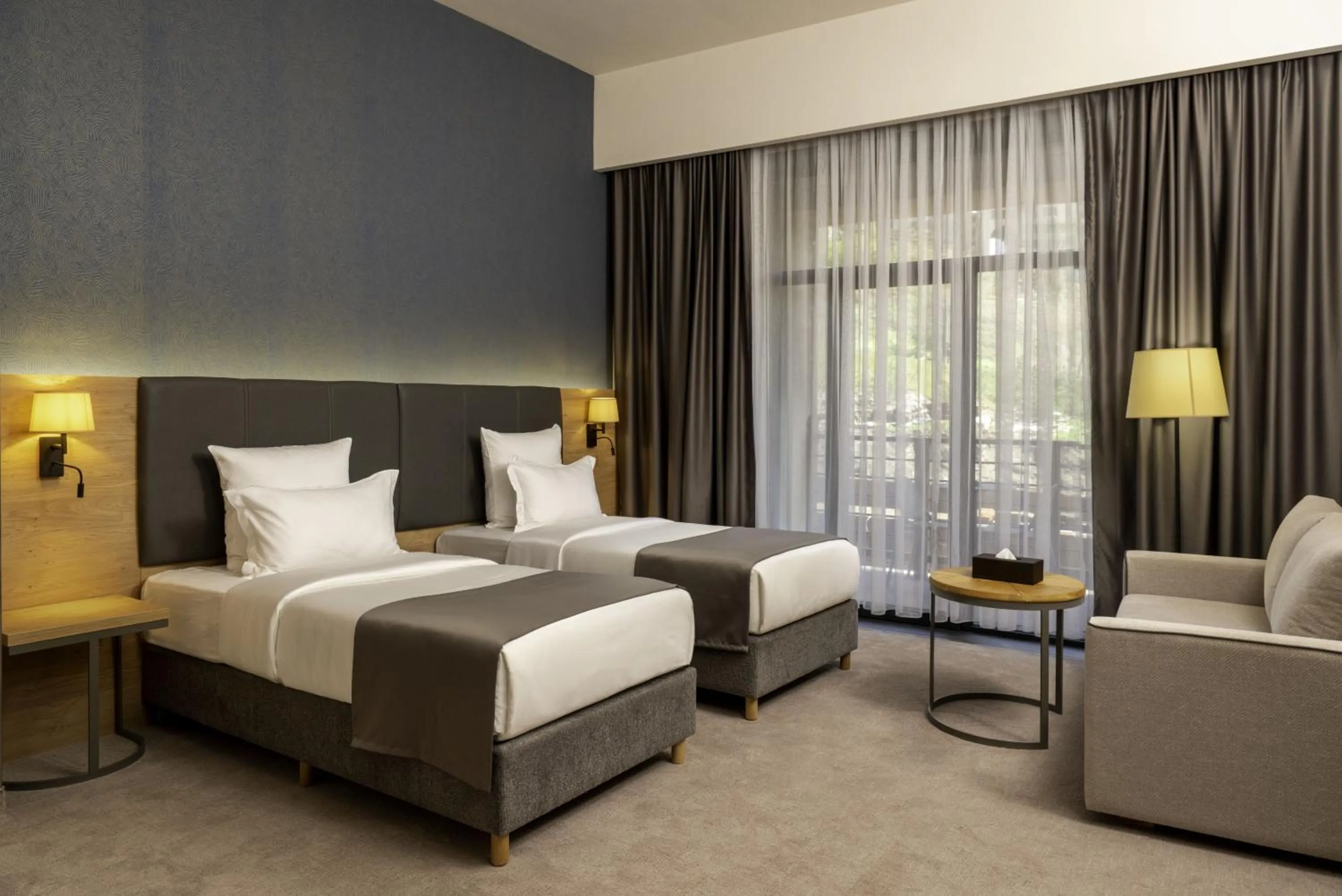 Deluxe Twin Room in Red Bridge Yerevan