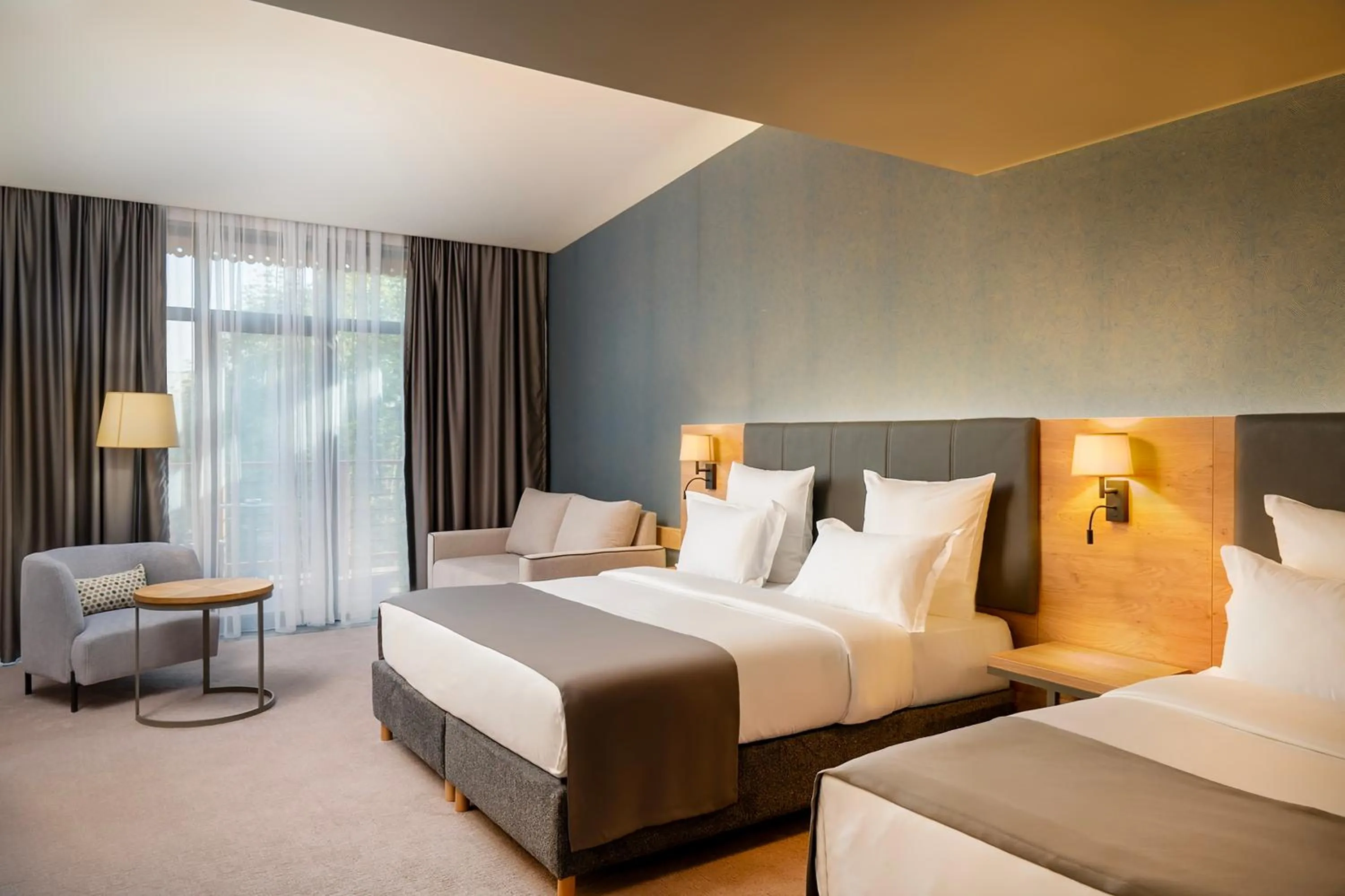 Family Room with Balcony in Red Bridge Yerevan