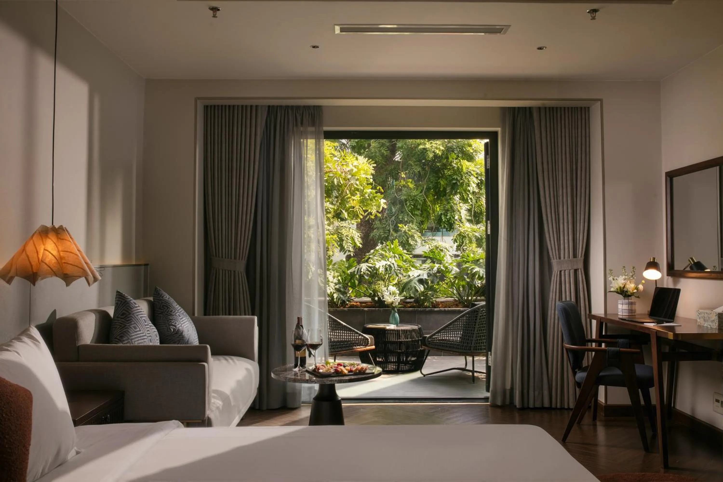 Signature Terrace Suite City View in HOTEL de LAGOM